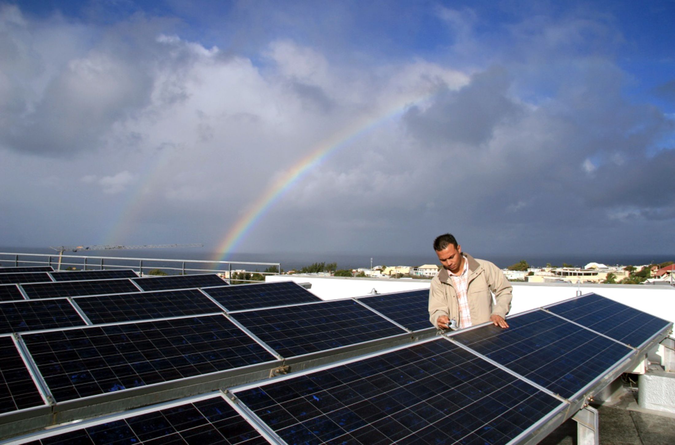 Photovoltaik-Anlagen sollen Strom für Millionen Afrikaner liefern.