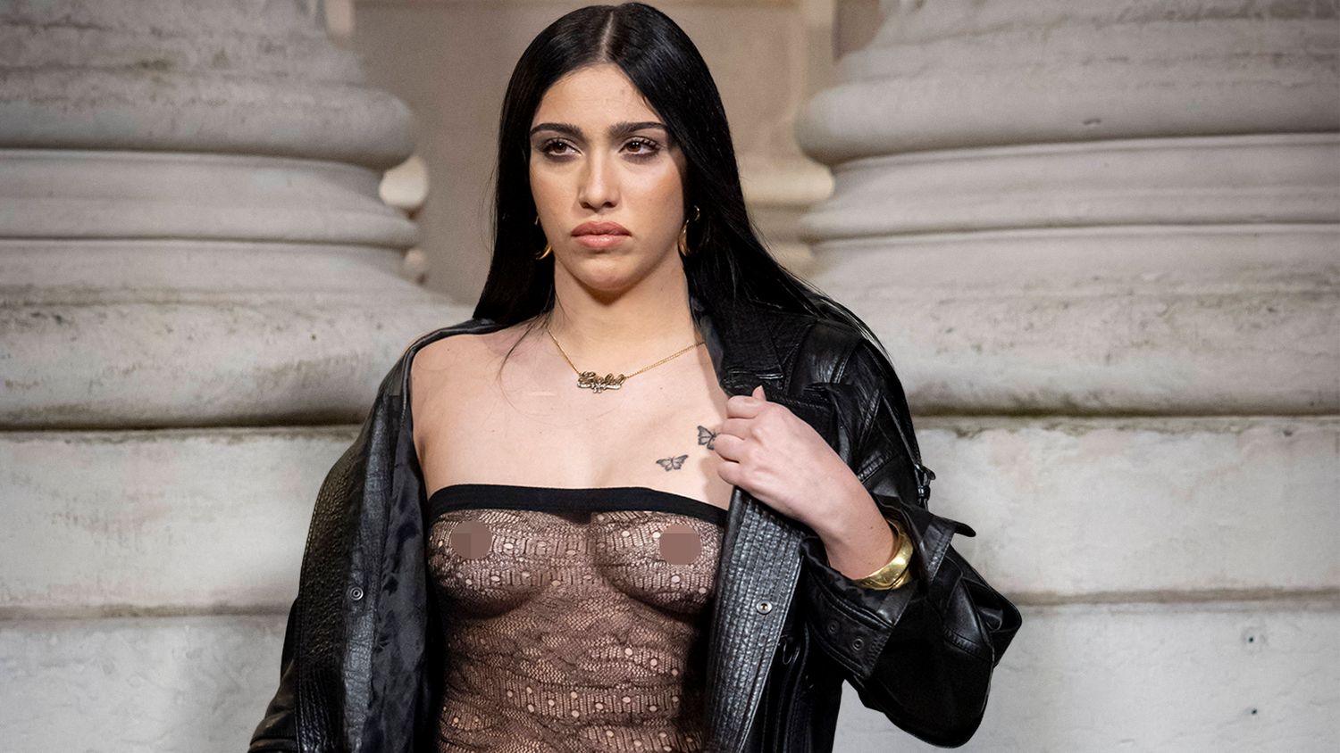 Lourdes Leon während der Pariser Fashion Week 2025.