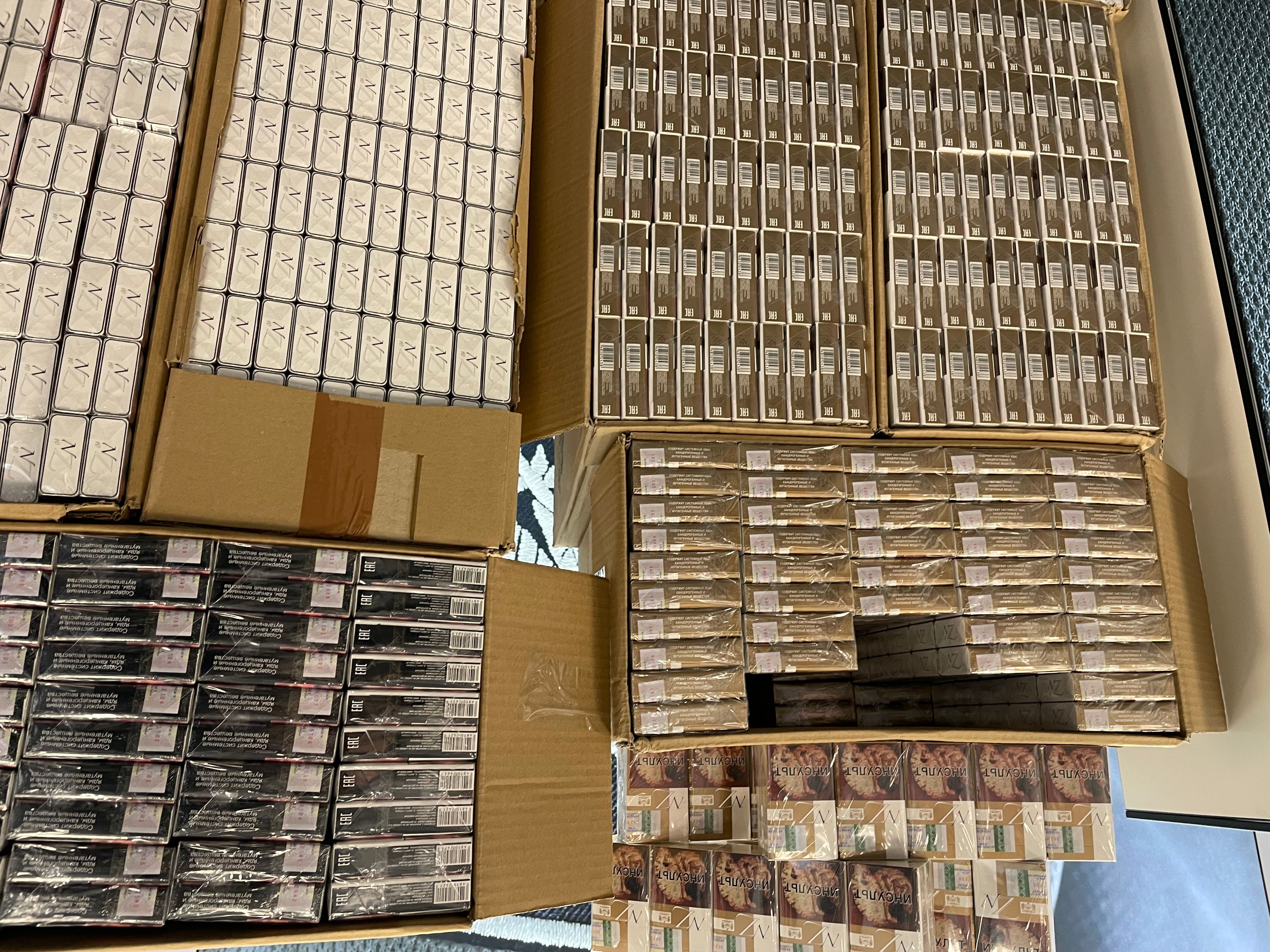 Immer wieder fängt der deutsche Zoll Zigaretten in großen Mengen ab. Archivbild vom 10. Jänner 2024.