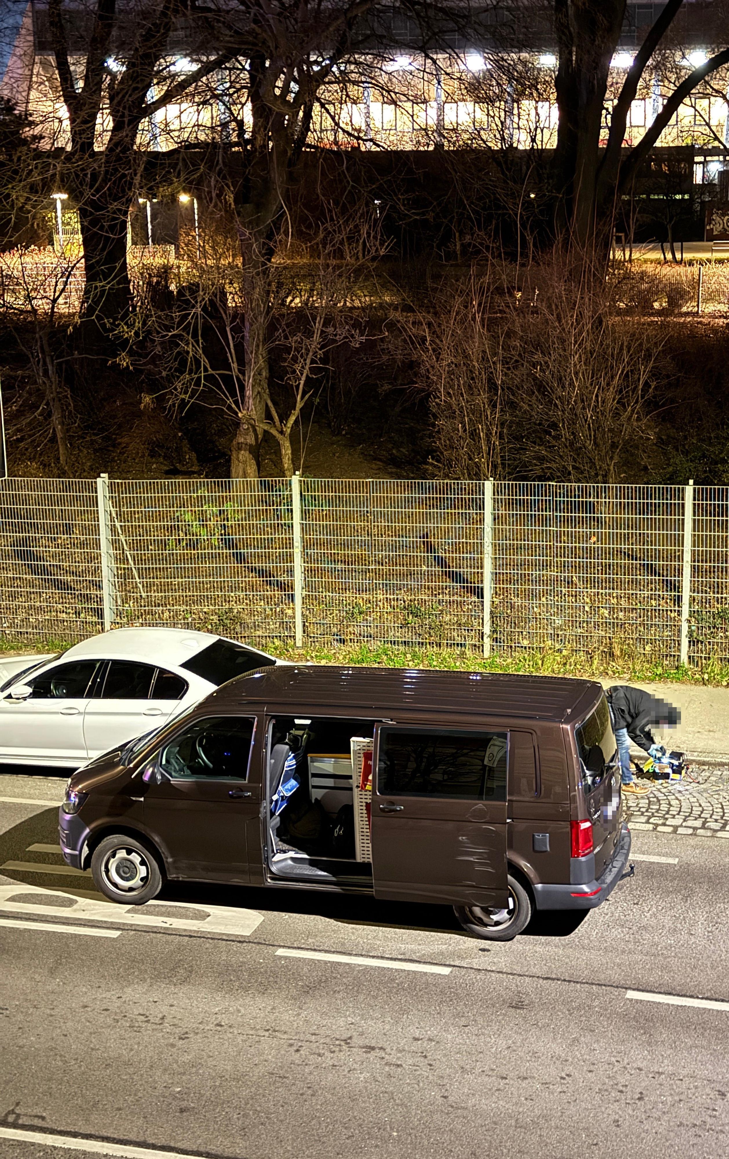 In den Paketen waren industrielle Elektronikartikel und Batterien.