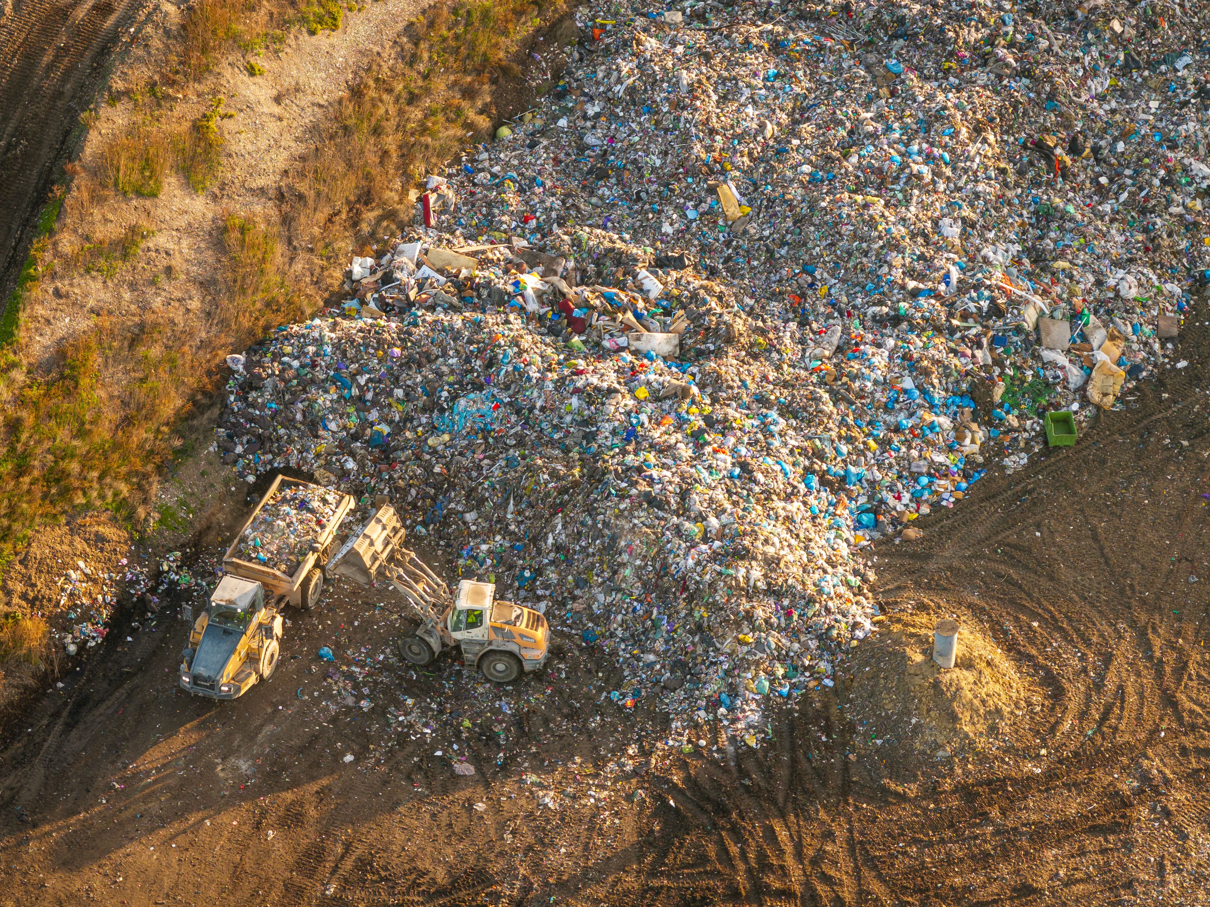 Tonnenweise Müll soll im Westen von St. Pölten illegal verscharrt worden sein