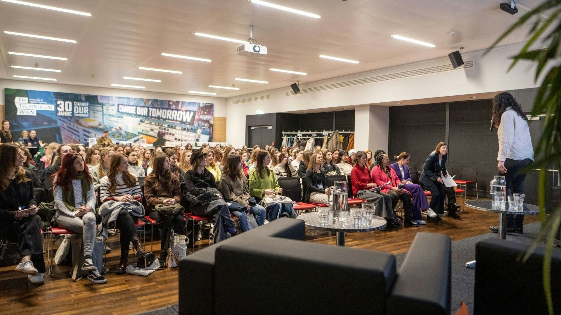 2 Tage Studienorientierung für Mädchen Richtung MINT - Mathematik, Informatik, Naturwissenschaften und Technik.