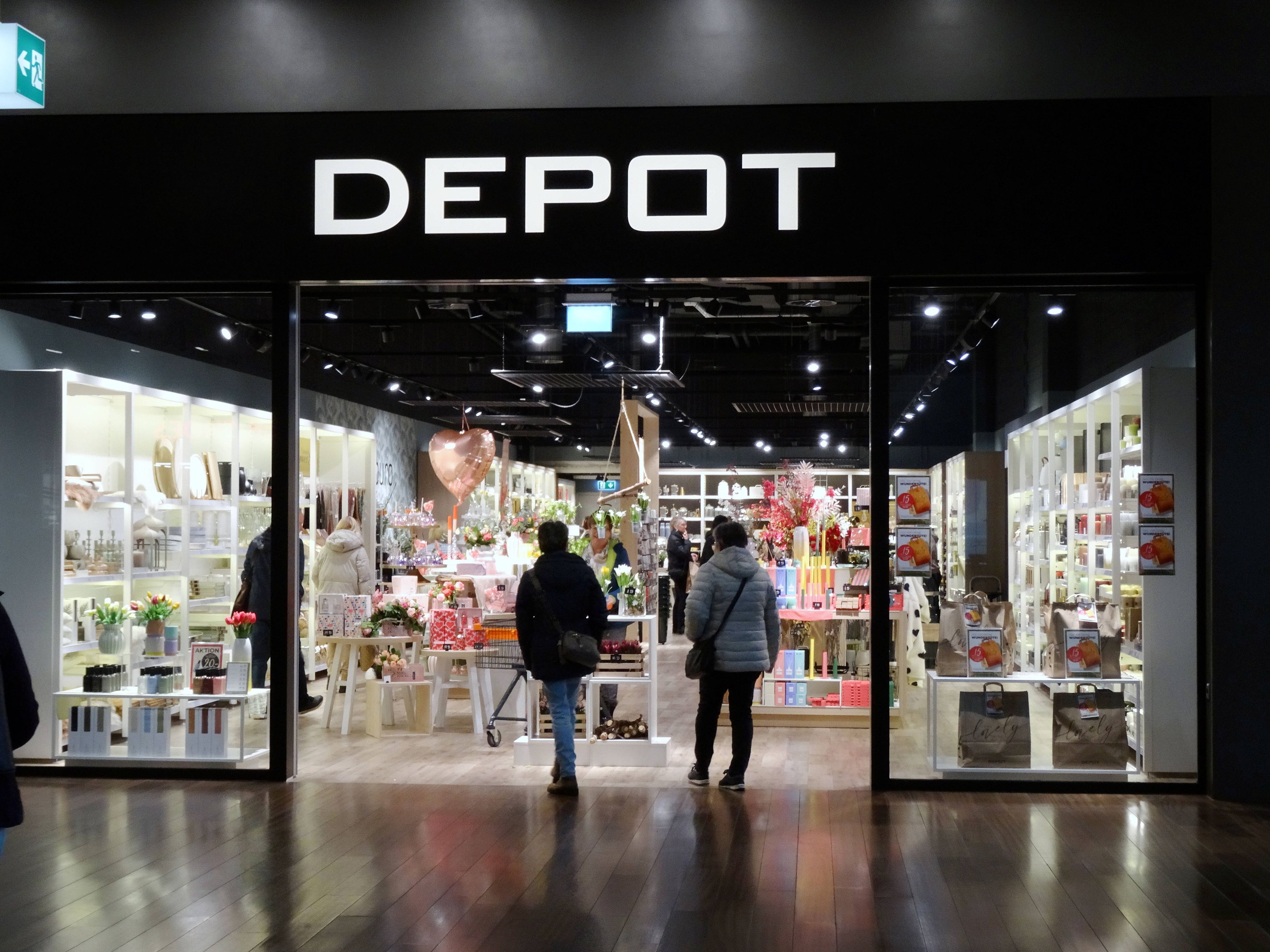 Eingang zu einer Filiale der Deko-Ladenkette 