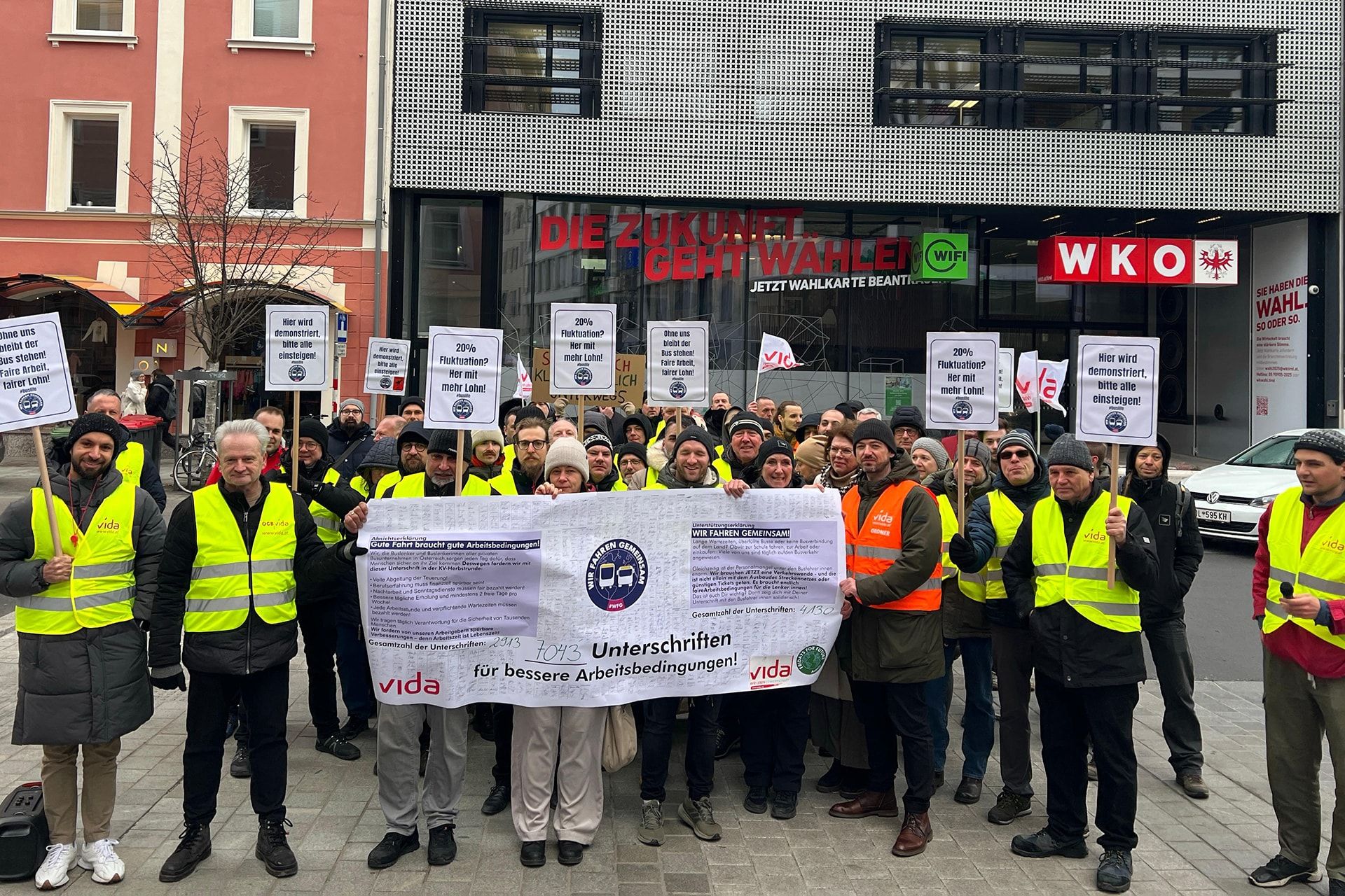 Derzeit fordern Busfahrer in Österreich bessere Arbeitsbedingungen.