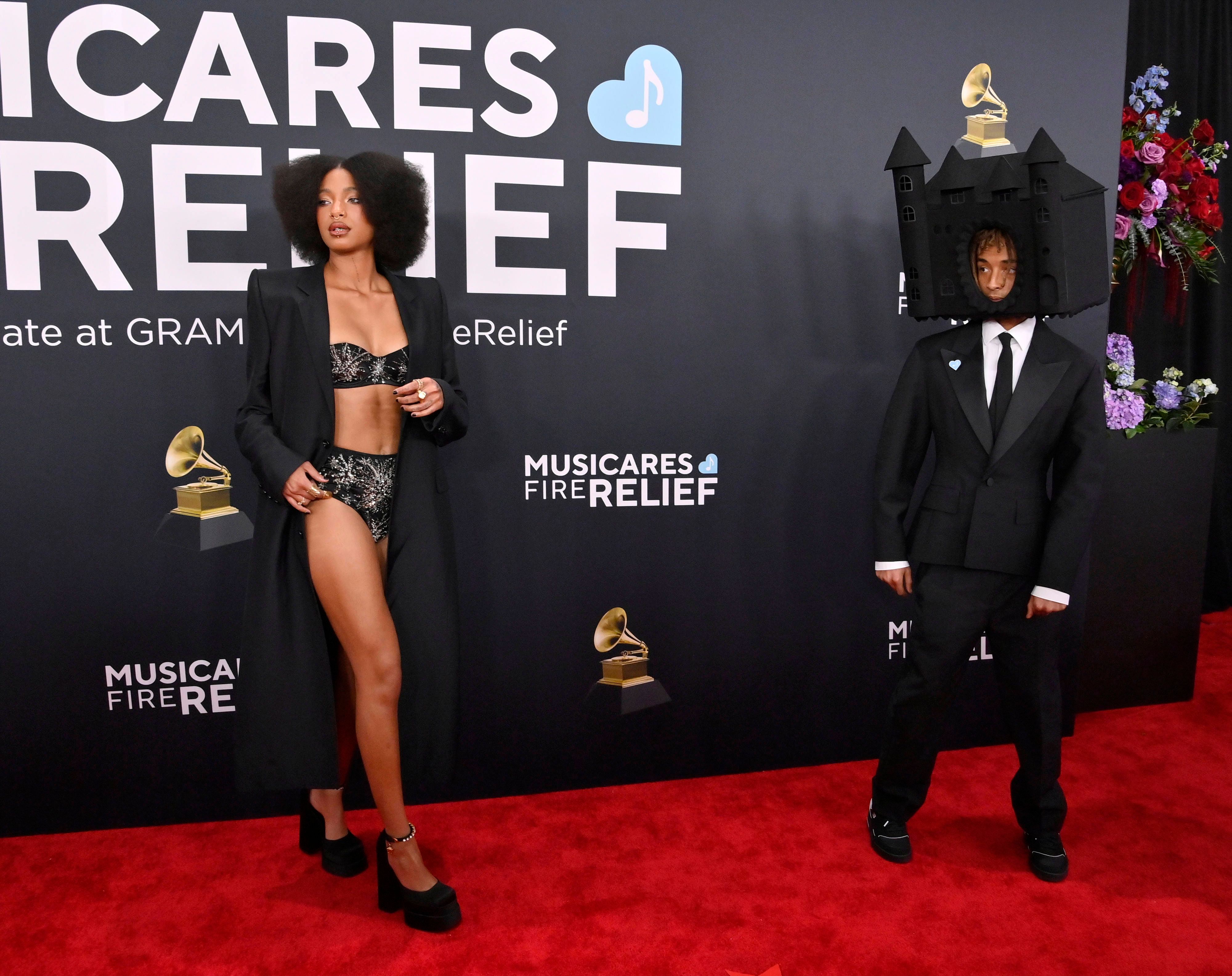 Skurriler Kopfschmuck - Jaden Smith trug ein Haus auf seinem Kopf