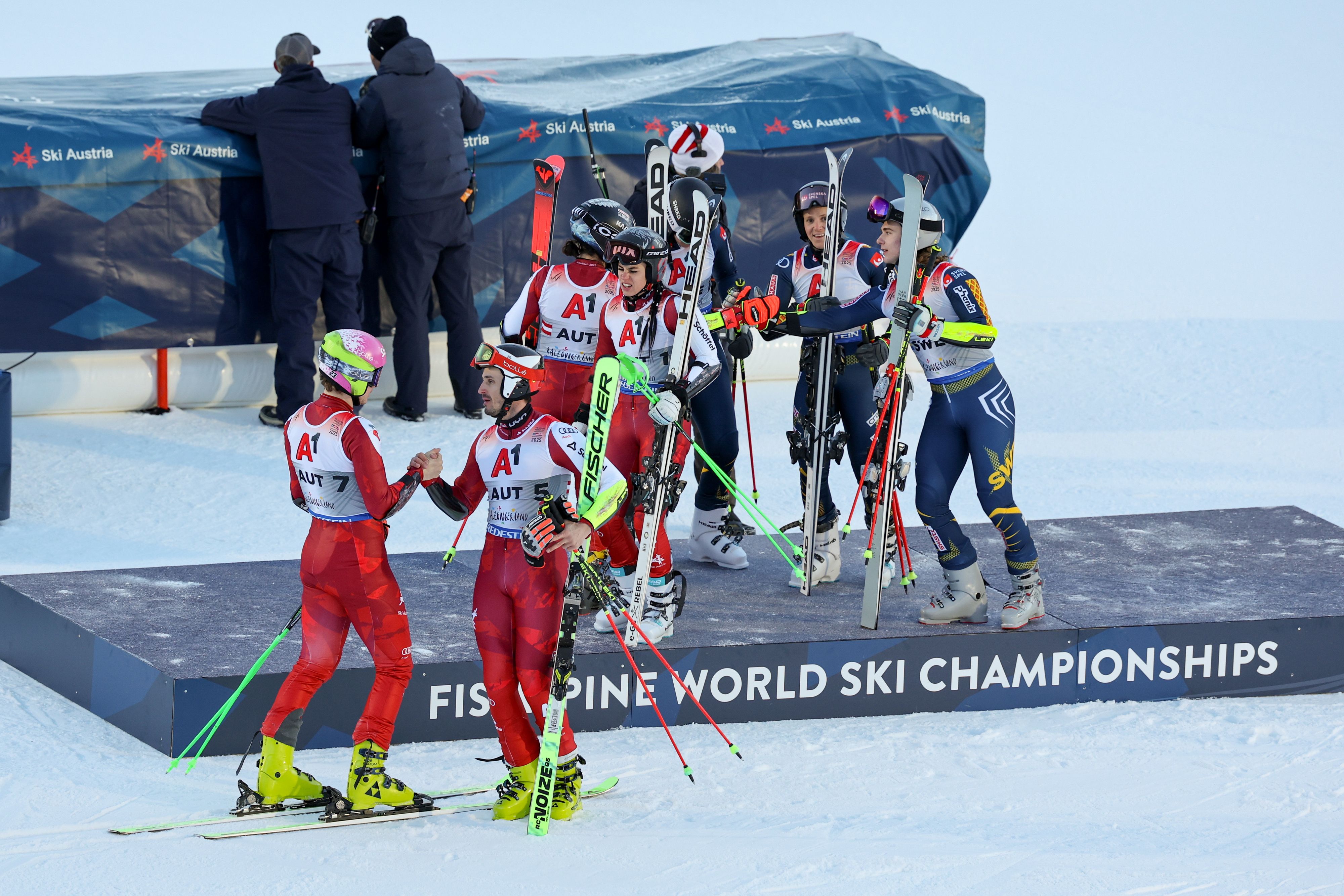 Österreichs Ski-Team ist bereits im Viertelfinale des Teambewerbs ausgeschieden. 
