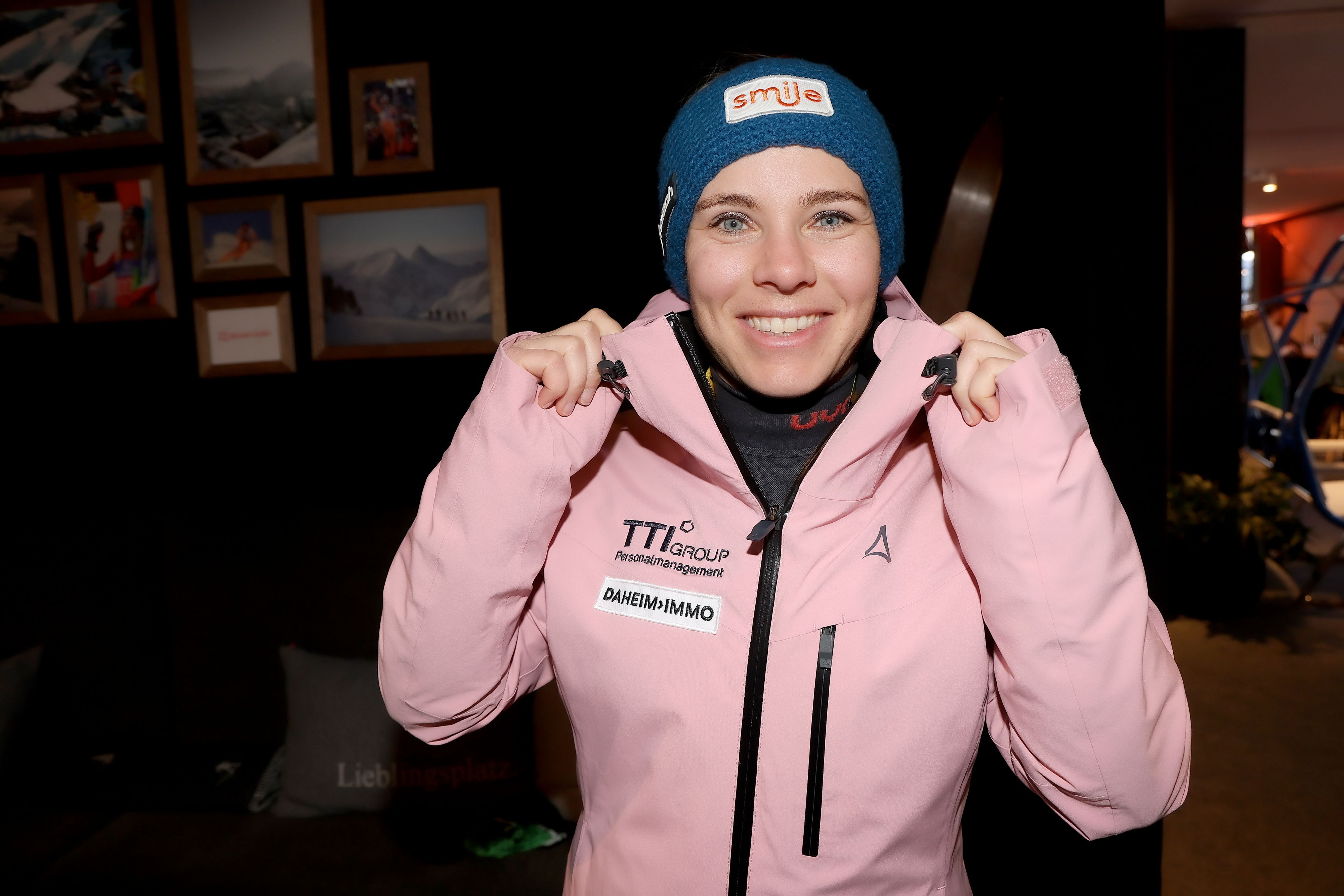 Nicole Schmidhofer ist bei der WM unter anderem als ORF-Kameraläuferin im Einsatz.