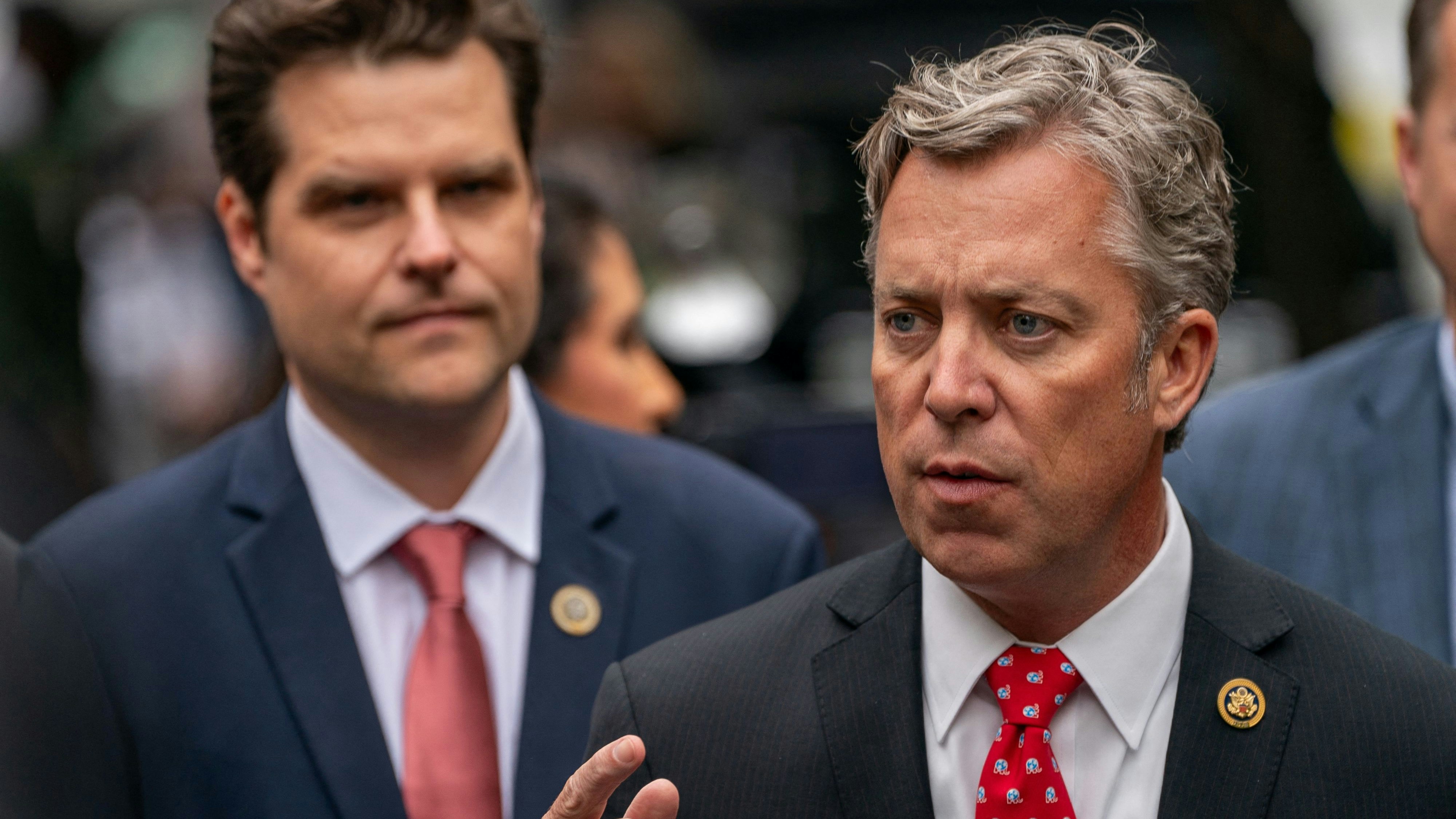 Andy Ogles (r.) ist republikanischer Abgeordneter zum Repräsentatenhaus aus Tennessee.