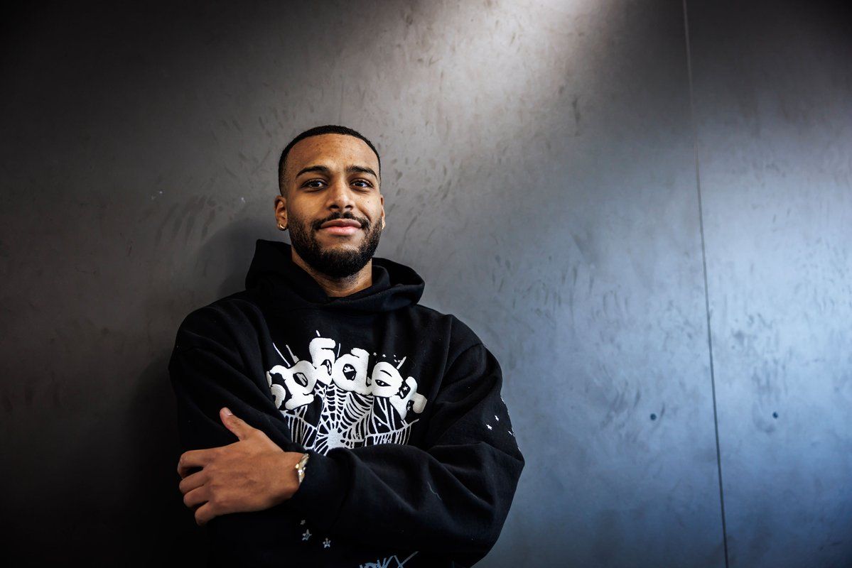 Marlon Mustapha kickt wieder in Österreich. 