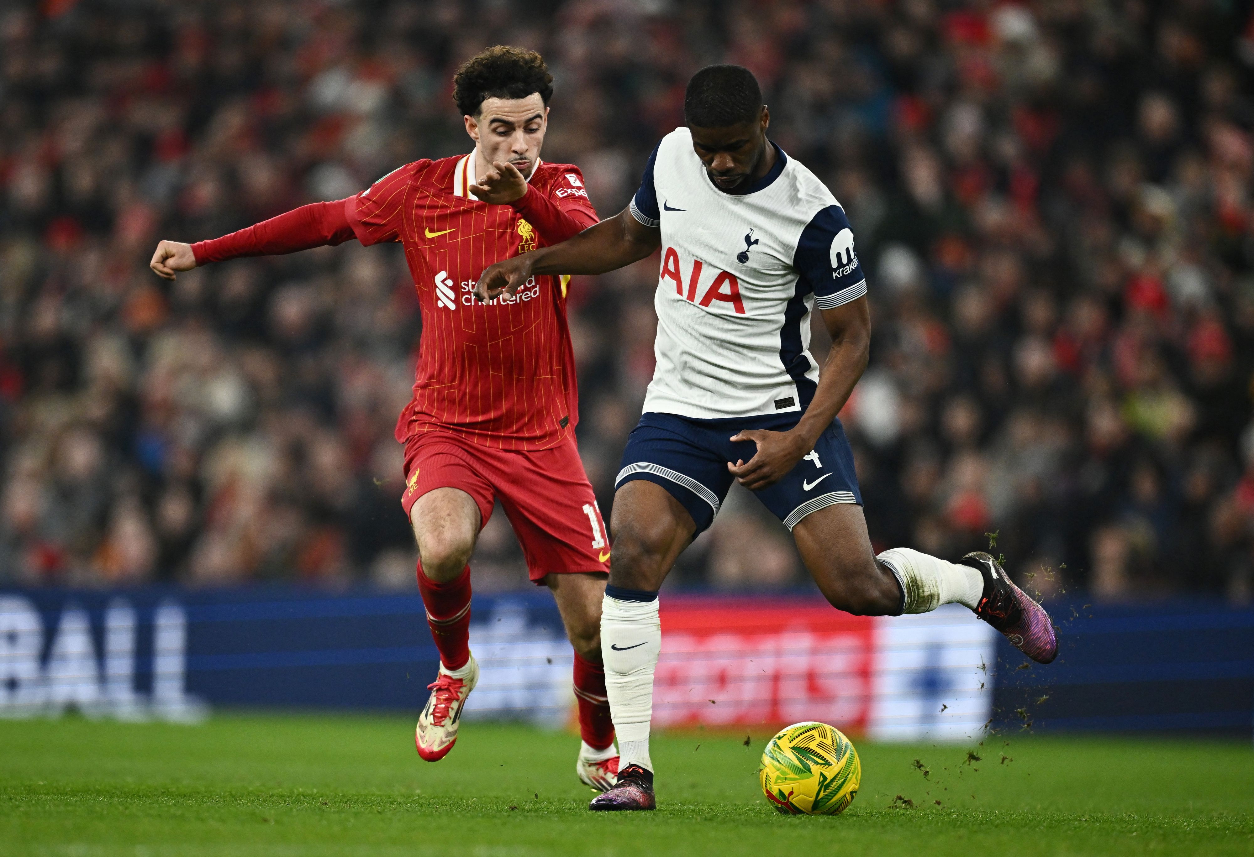 Österreichs Teamspieler Kevin Danso im Duell gegen Liverpool. 