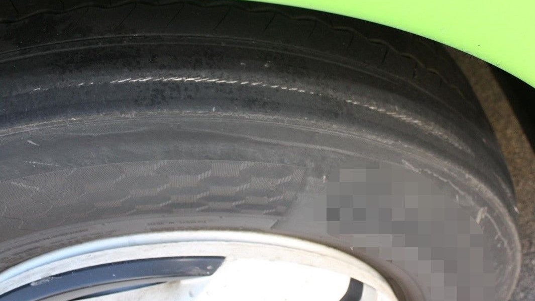 Einige Mängel wurden festgestellt.