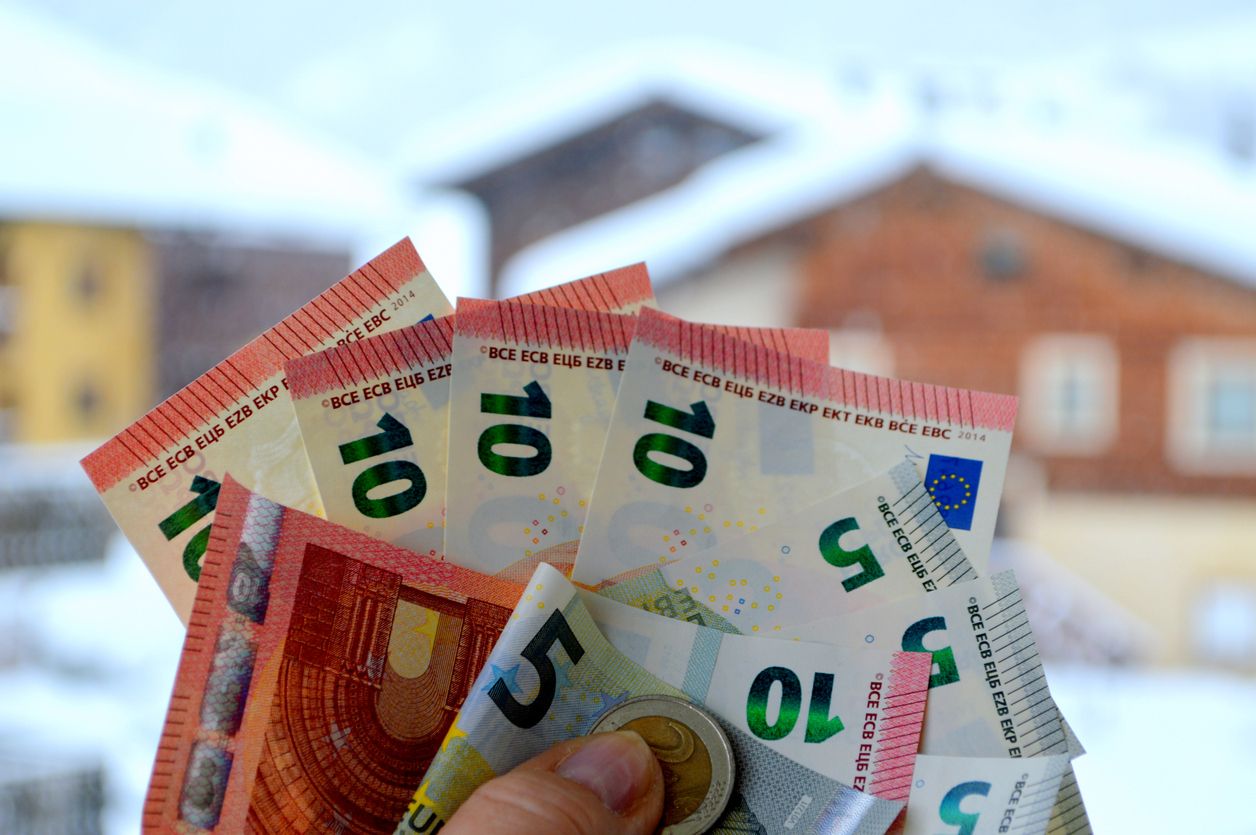 Wer sich eine Woche Skiurlaub gönnt, muss tief in die Tasche greifen.