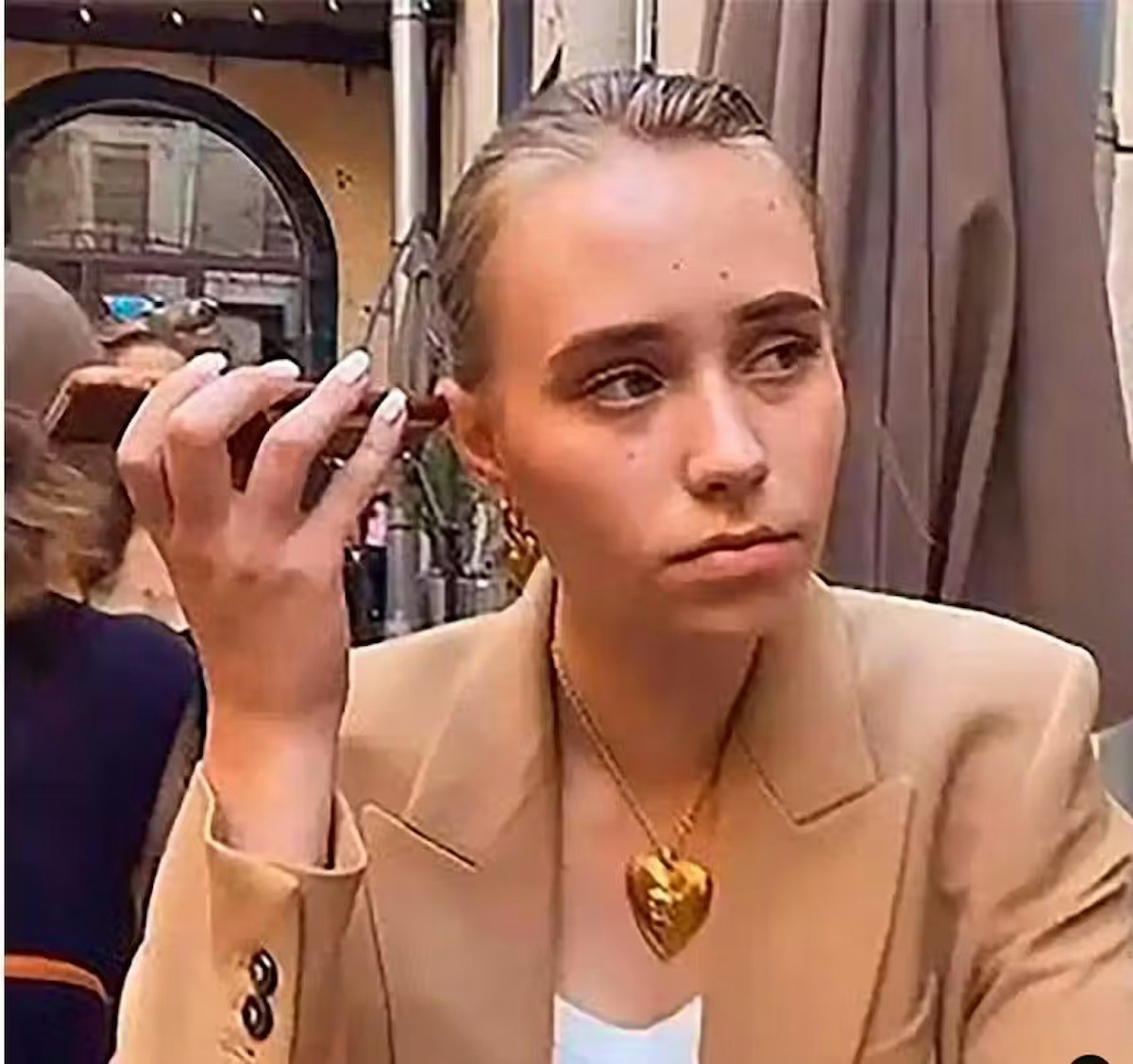 Hat Putin eine geheime Tochter in Paris?