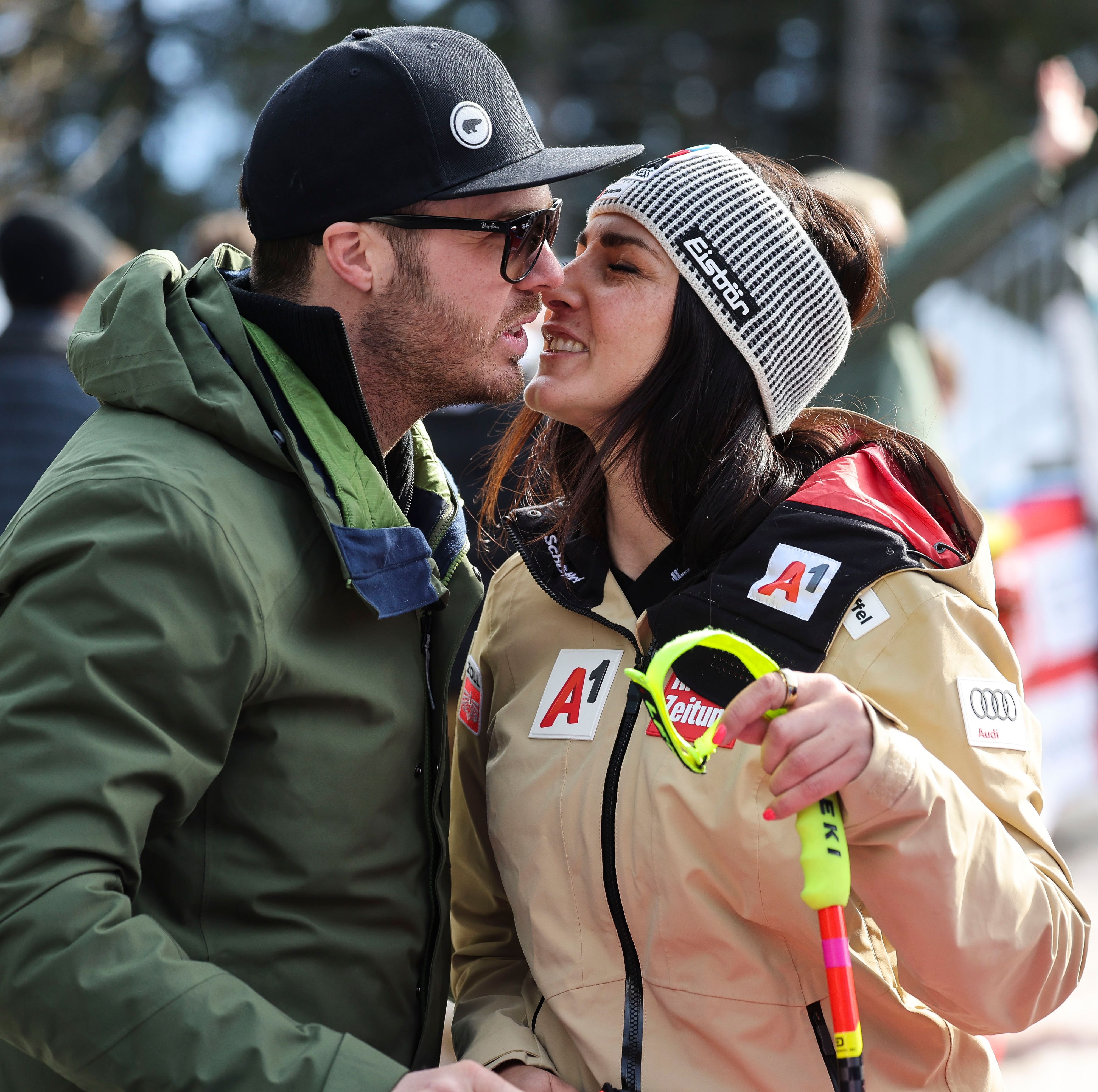 Christian Walder und Österreichs Gold-Läuferin Stephanie Venier.