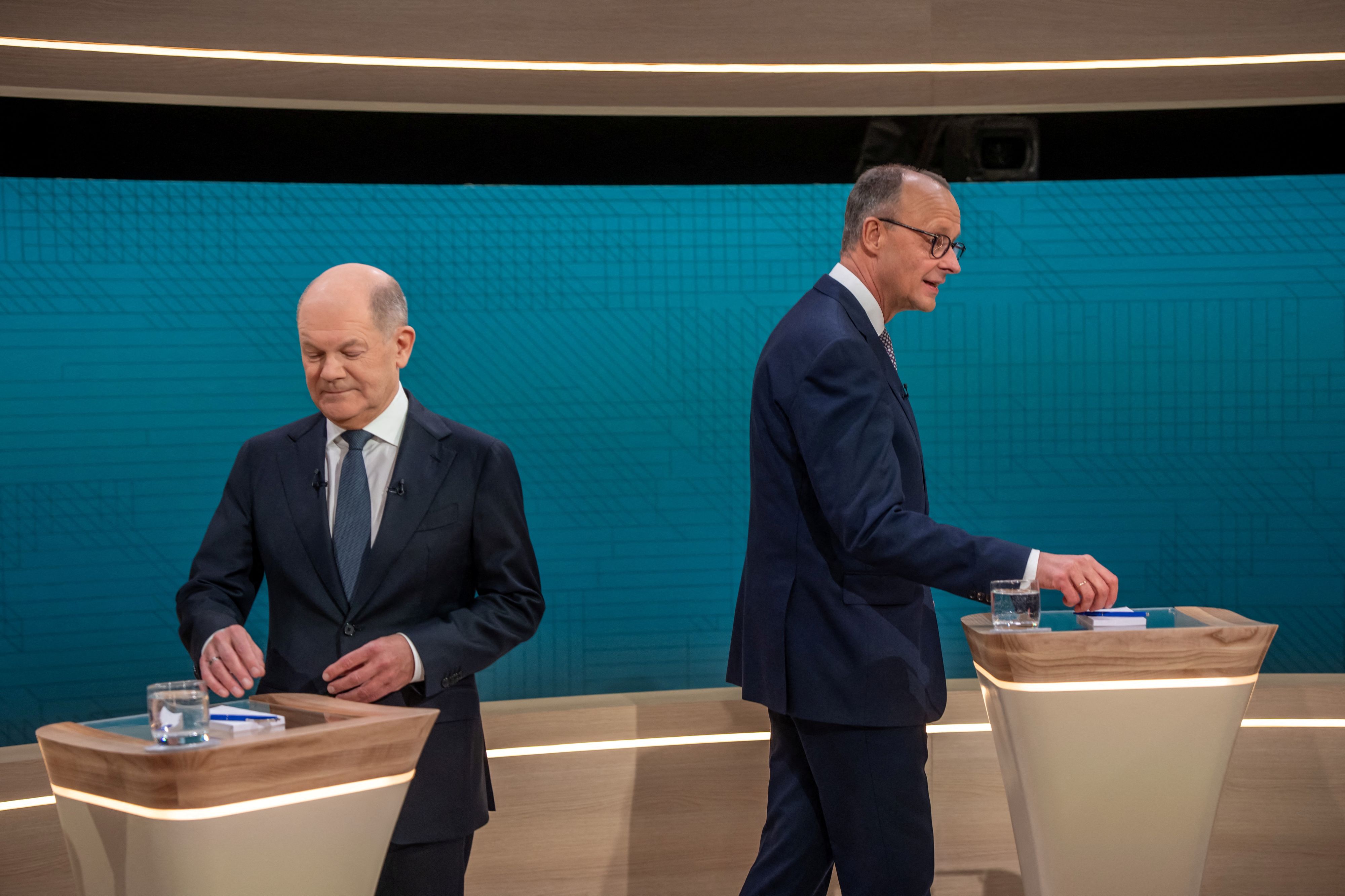 Olaf Scholz und Herausforderer Friedrich Merz beim großen TV-Duell.