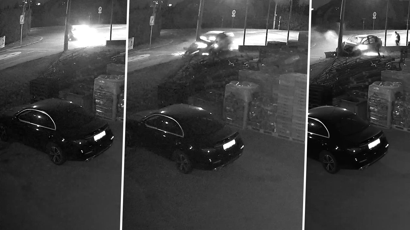 Trio rast in Wien-Liesing in Mast und flüchtet