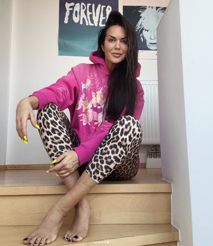 Martina Reuter hat sich ihren IBAN tätowiert.