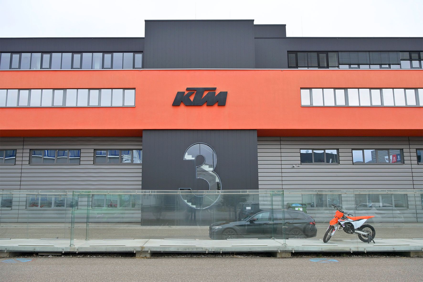 Bei KTM herrscht nach wie vor Ratlosigkeit. Im Bild: Hauptwerk in Mattighofen (Bez. Braunau)