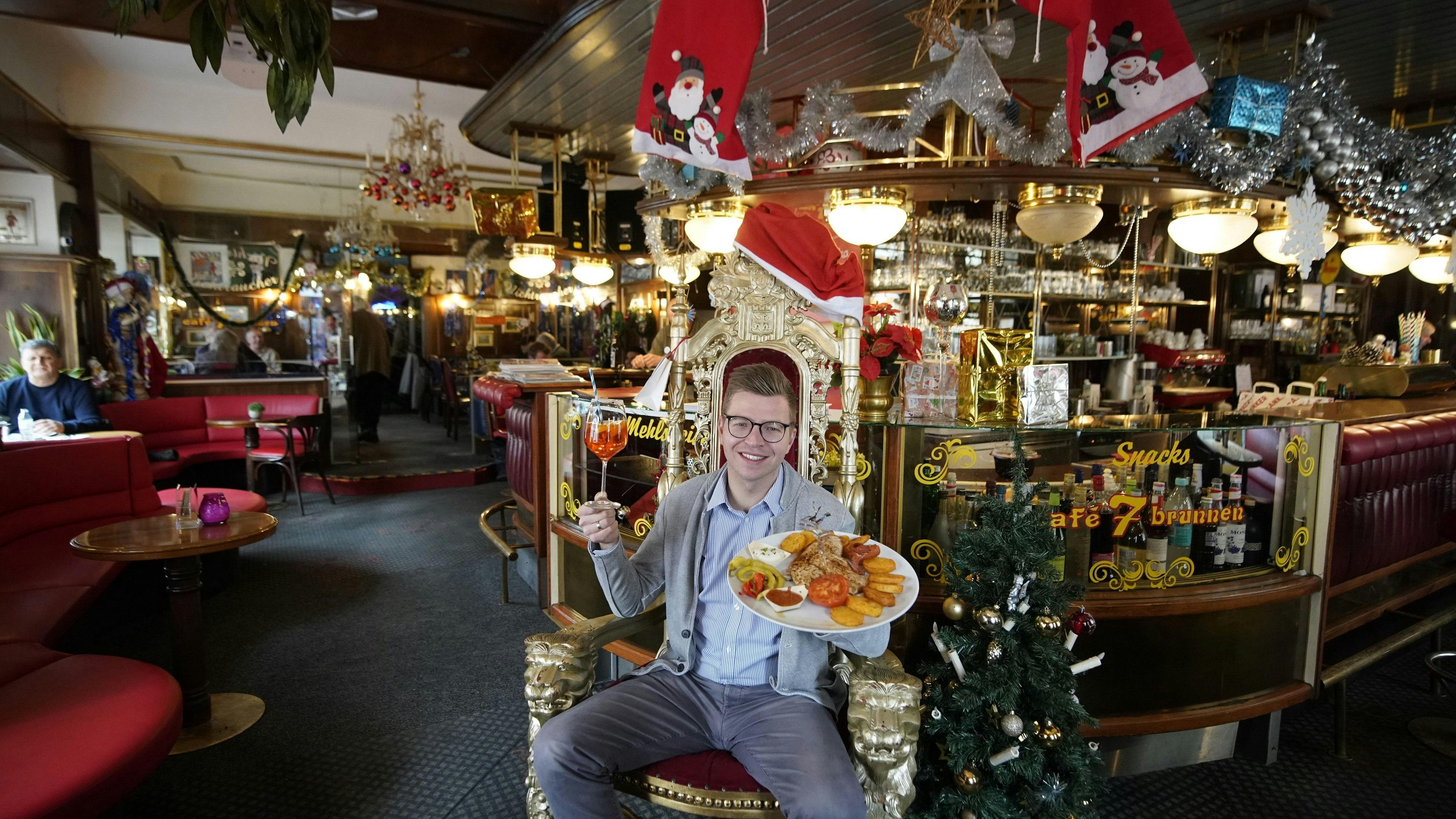 Seit fast sieben Jahren führt Gastronom Patrick Holzinger das Café Siebenbrunnen. Mit seinen Aktionen sorgt er immer wieder für Aufsehen. 