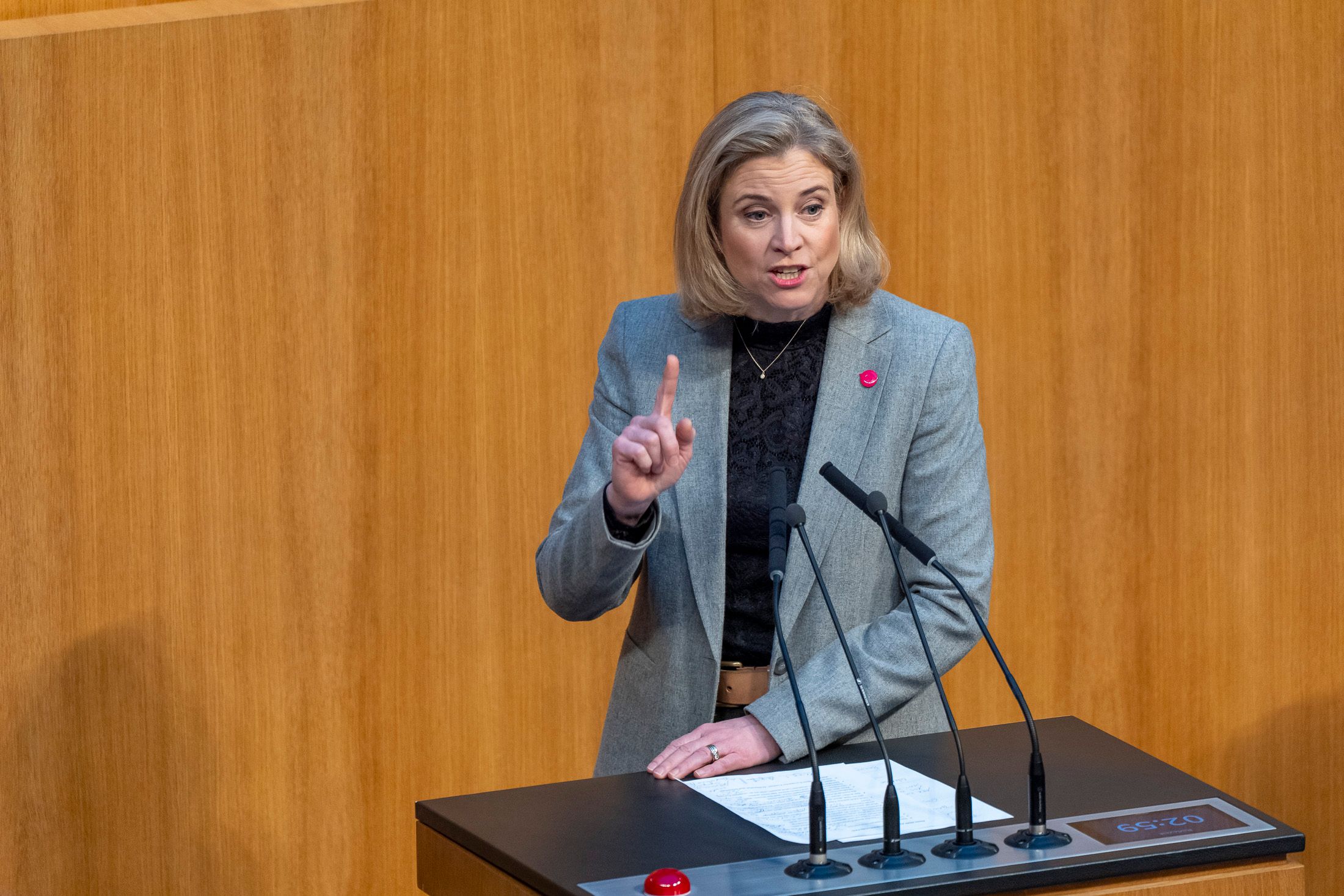 NEOS-Chefin Beate Meinl-Reisinger wäre zu neuen Ampel-Gesprächen bereit.