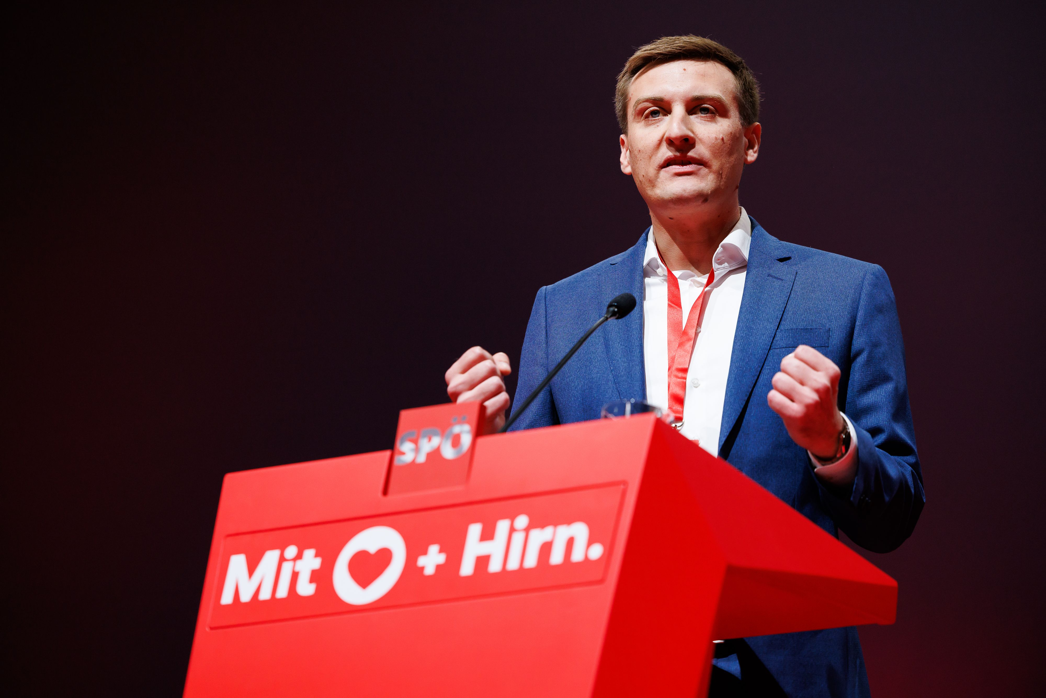 SPÖ-Landesvorsitzender Seven Hergovich fordert ein Eingreifen bei Energiepreisen.