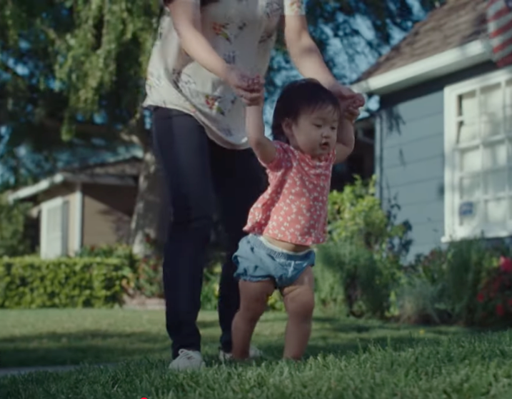 Rührender Spot: Die Erderwärmung schreitet voran, während ein Mädchen aufwächst.