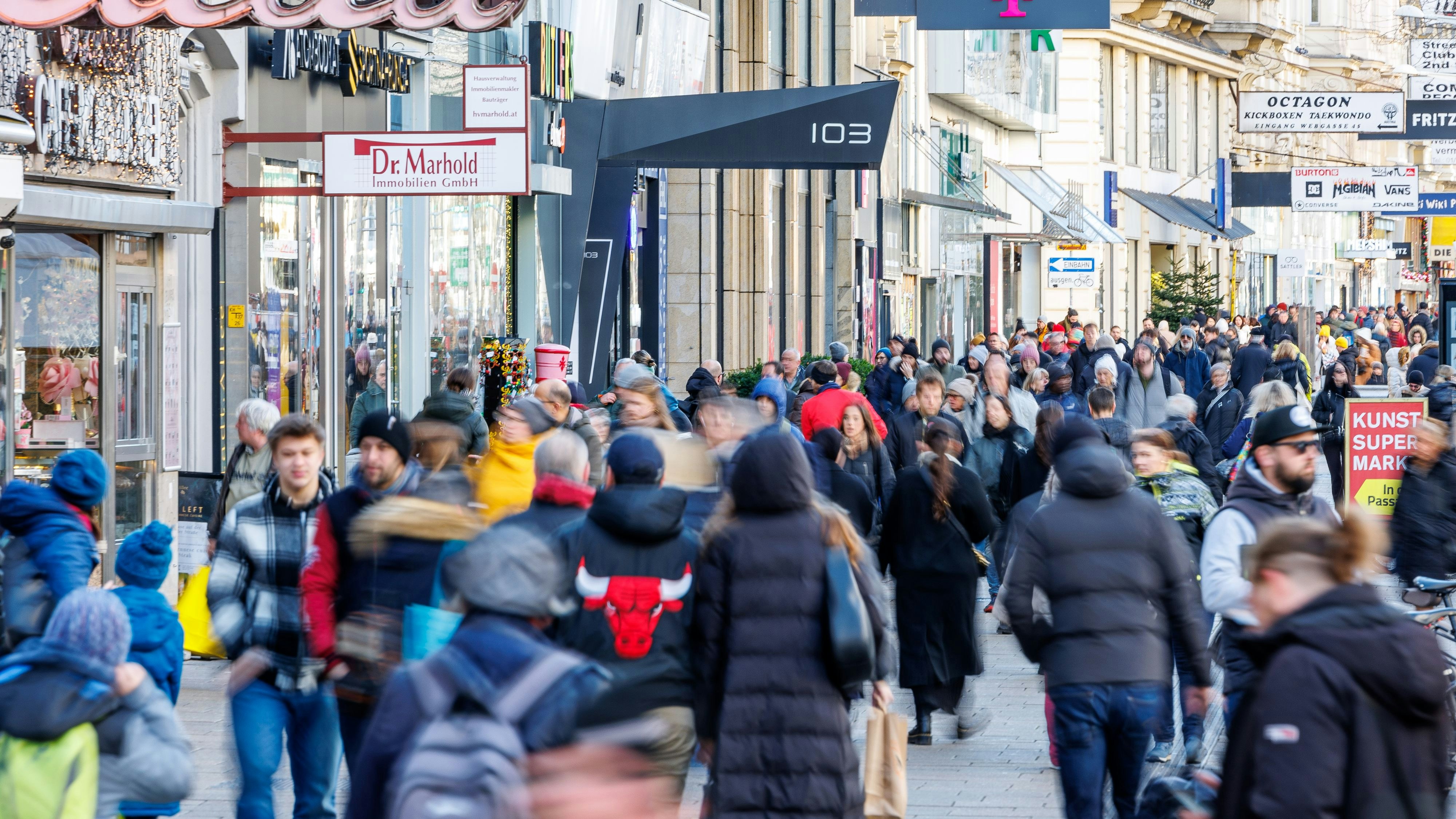 Die Bevölkerung Österreich ist auf knapp 9,2 Millionen Einwohner angewachsen. 