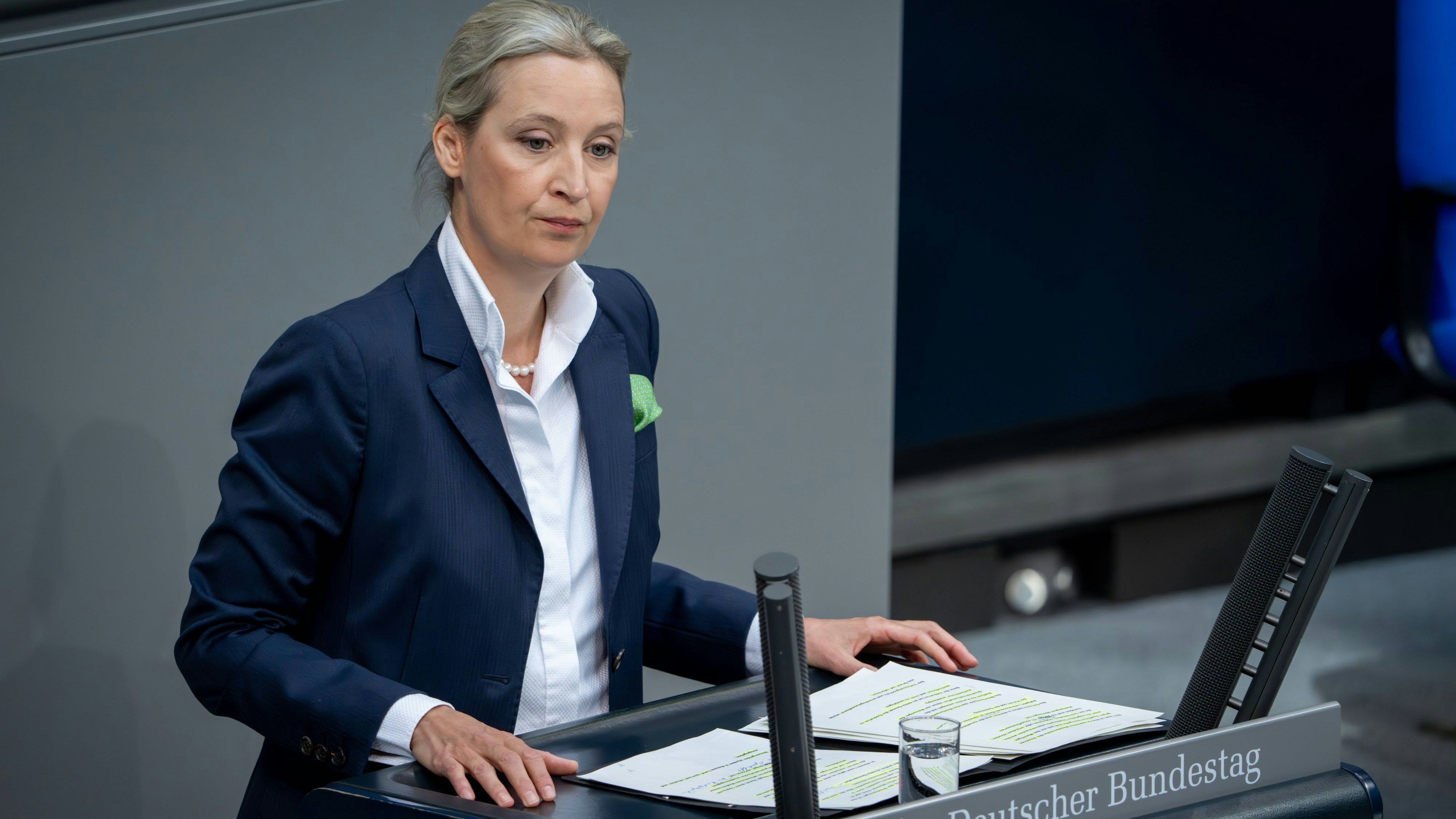 Alice Weidel (AfD) bei ihrer Rede bei der 212. und letzten Sitzung des Deutschen Bundestag vor der Wahl am 23. Februar 2025.