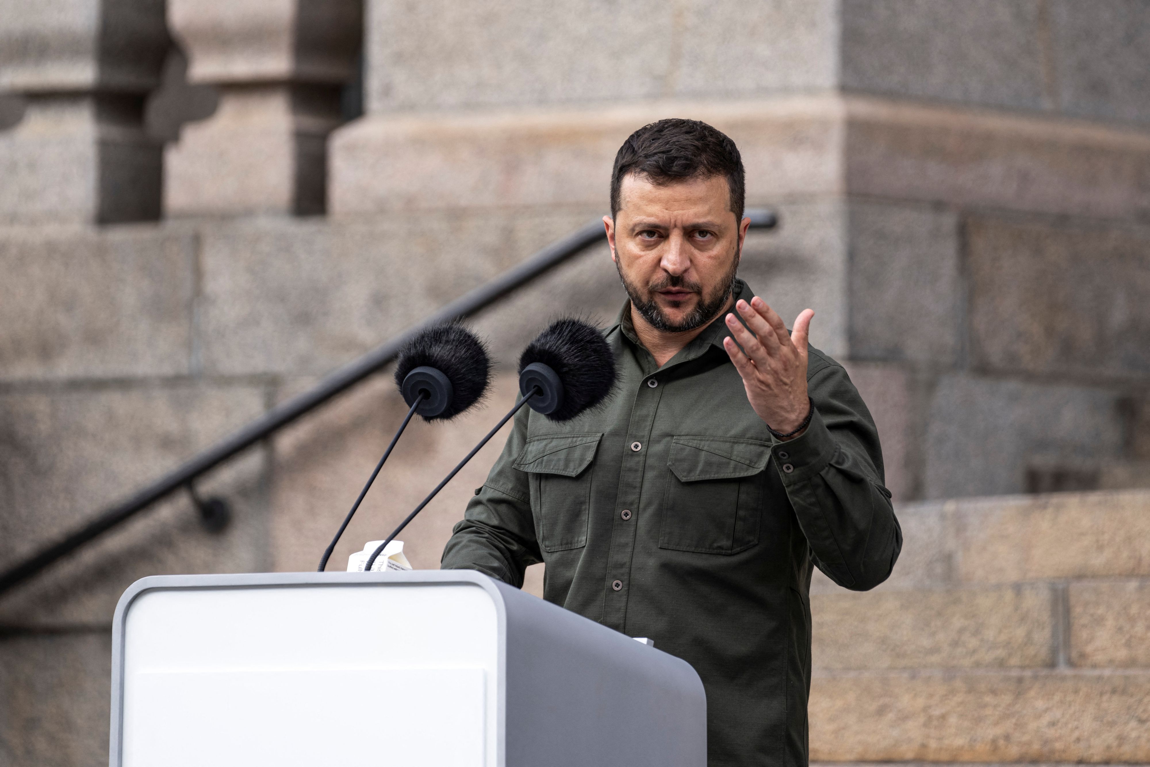 Selenski: Seltene Erden für Trump, Gebietsaustausch für Putin.