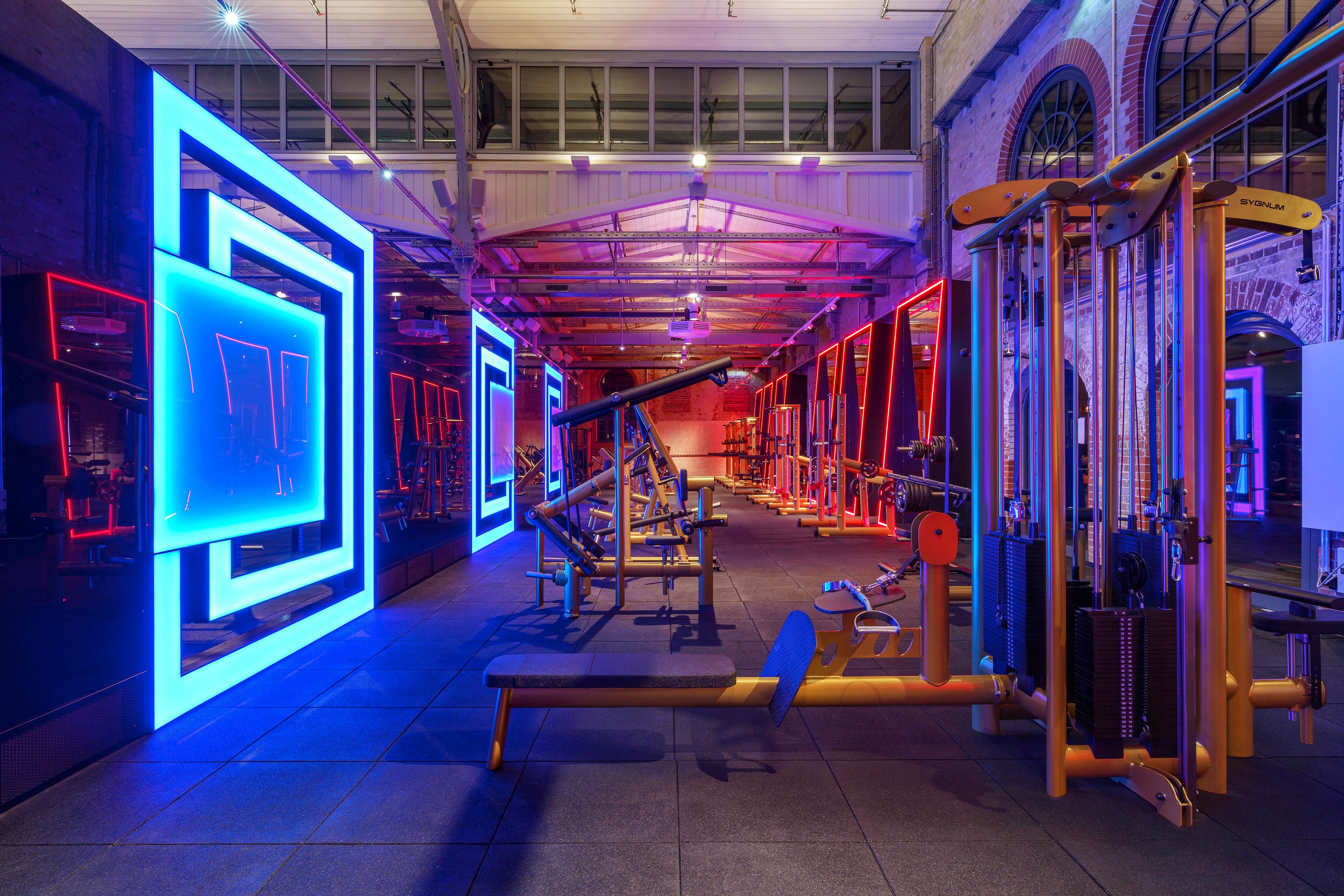 Im neuen John Reed Fitness Music Club trifft Sport auf Musik, Kunst und urbanen Lifestyle.