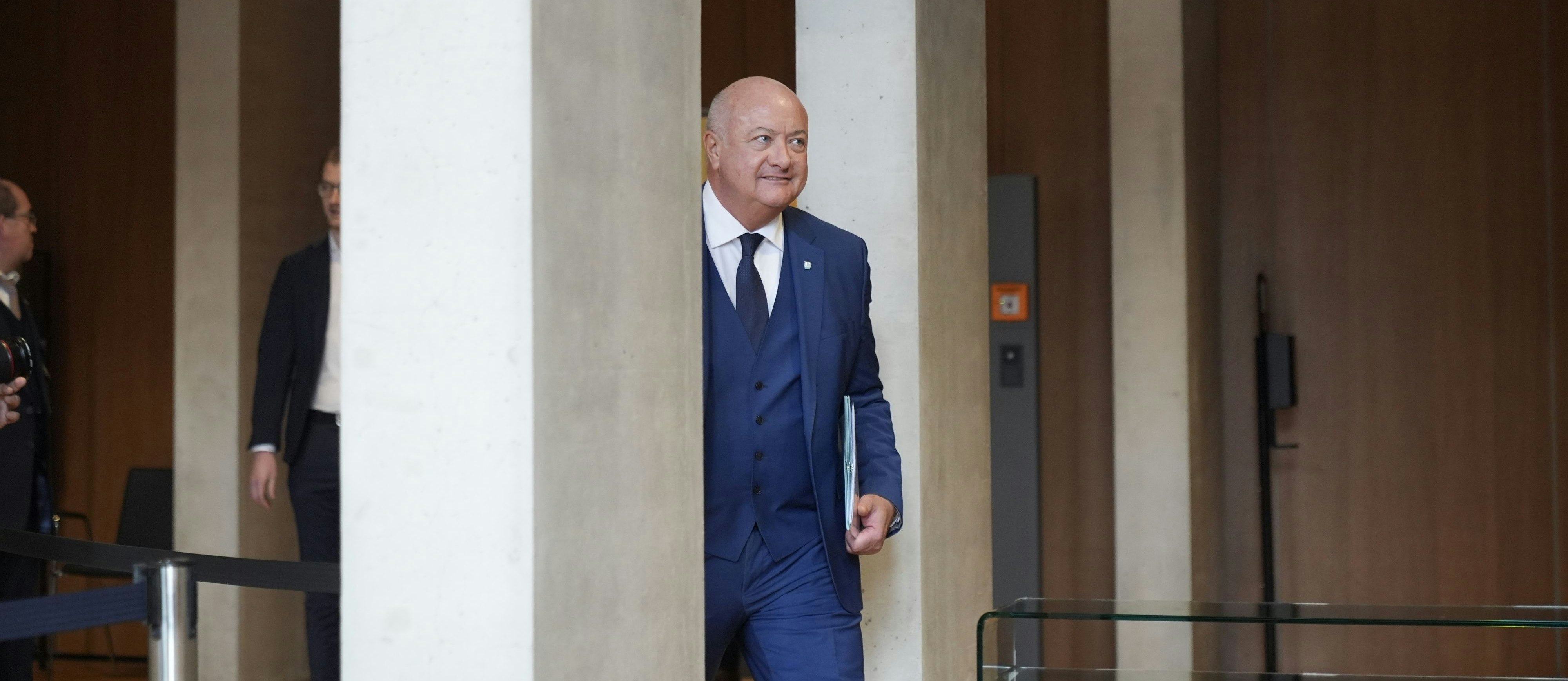 Wenn die Regierung von Christian Stocker das Thema Pension anpackt, könnte das auch den Aktienmarkt Flügel verleihen