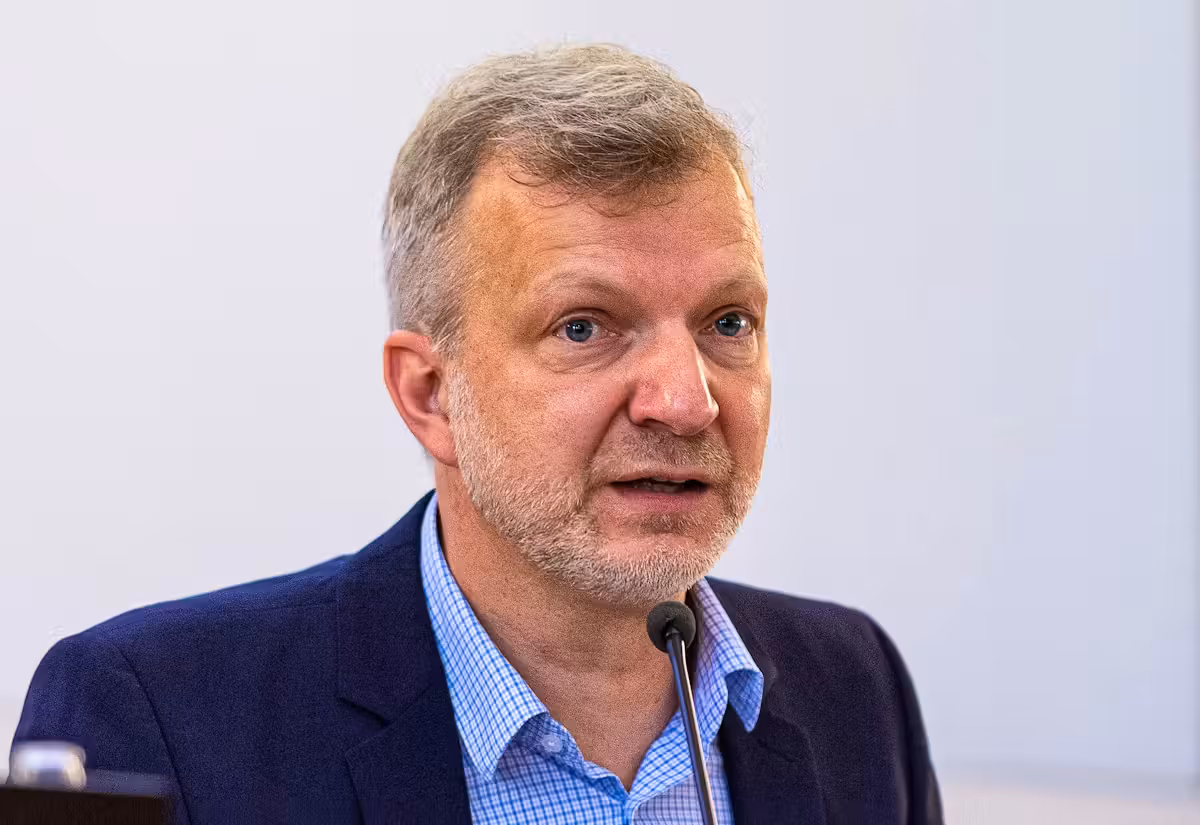 Wie die Universität Hamburg am Mittwoch mitteilte, ist Thomas Grossbölting am 11. Februar «unerwartet gestorben».