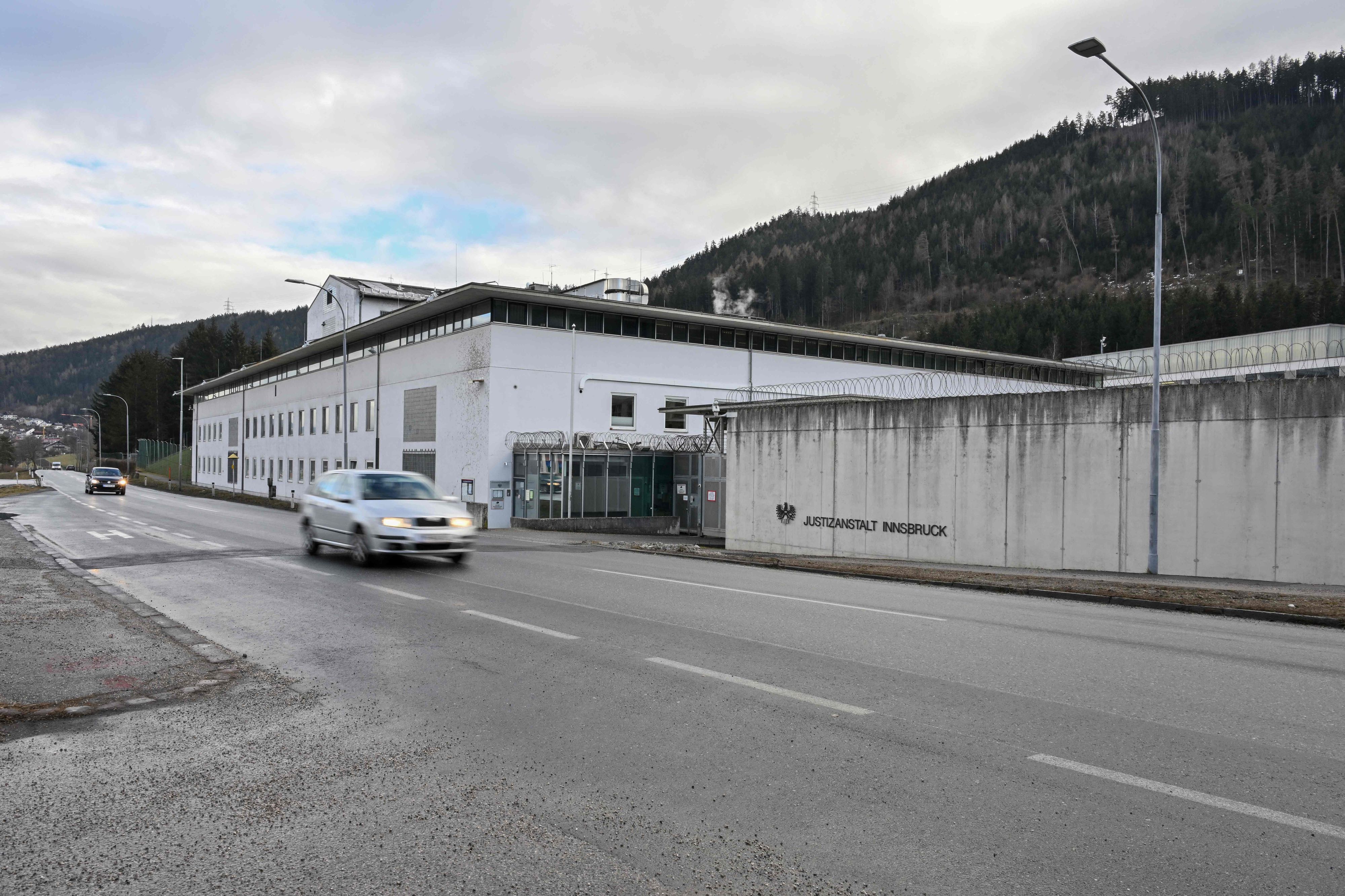 Die Innsbrucker Justizanstalt kämpft mit einer Mäuseplage.