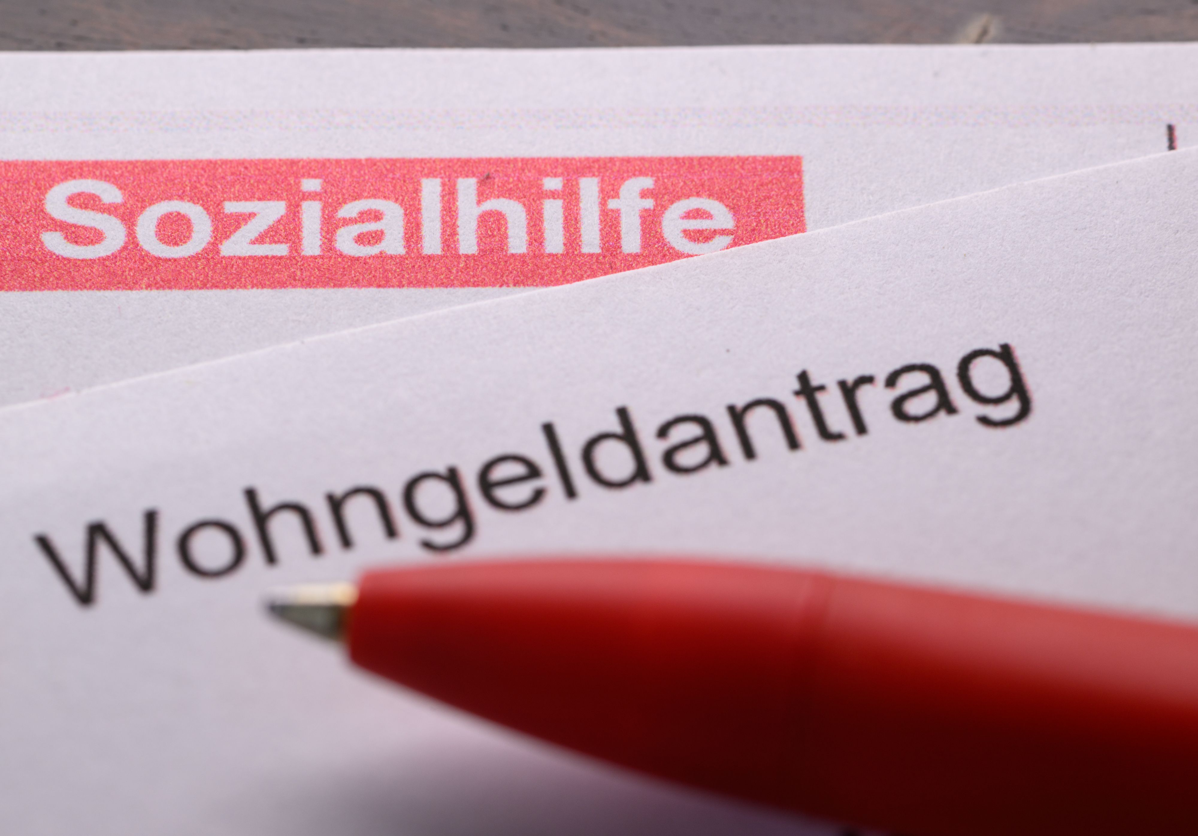 Die Task Force Sozialleistungsbetrug (SOLBE) hat 2024 einen Höchststand an Verdachtsfällen aufgeklärt. Symbolbild.