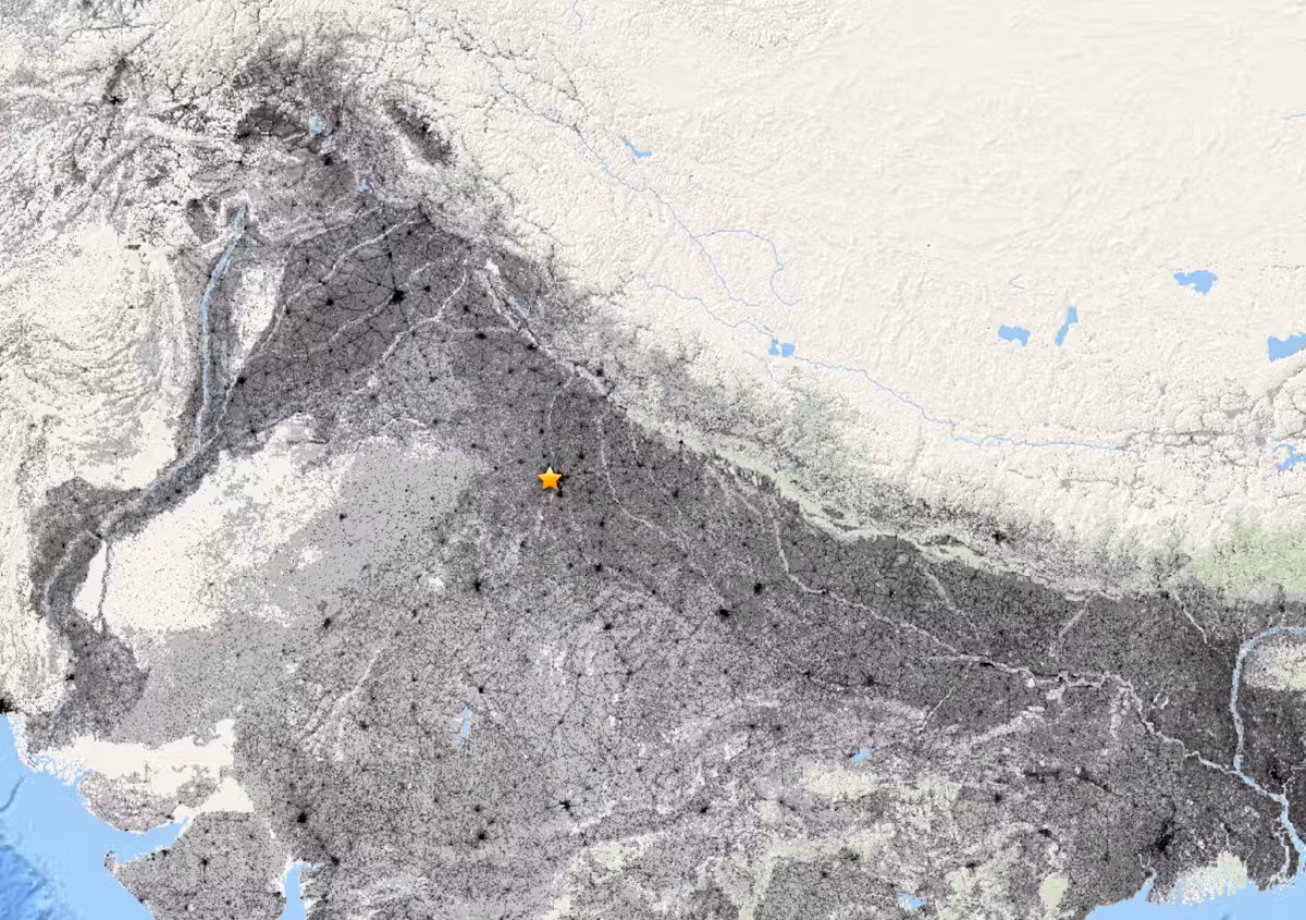 Das Beben in Delhi trat in einer geringen Tiefe von ca. zehn Kilometern auf.
