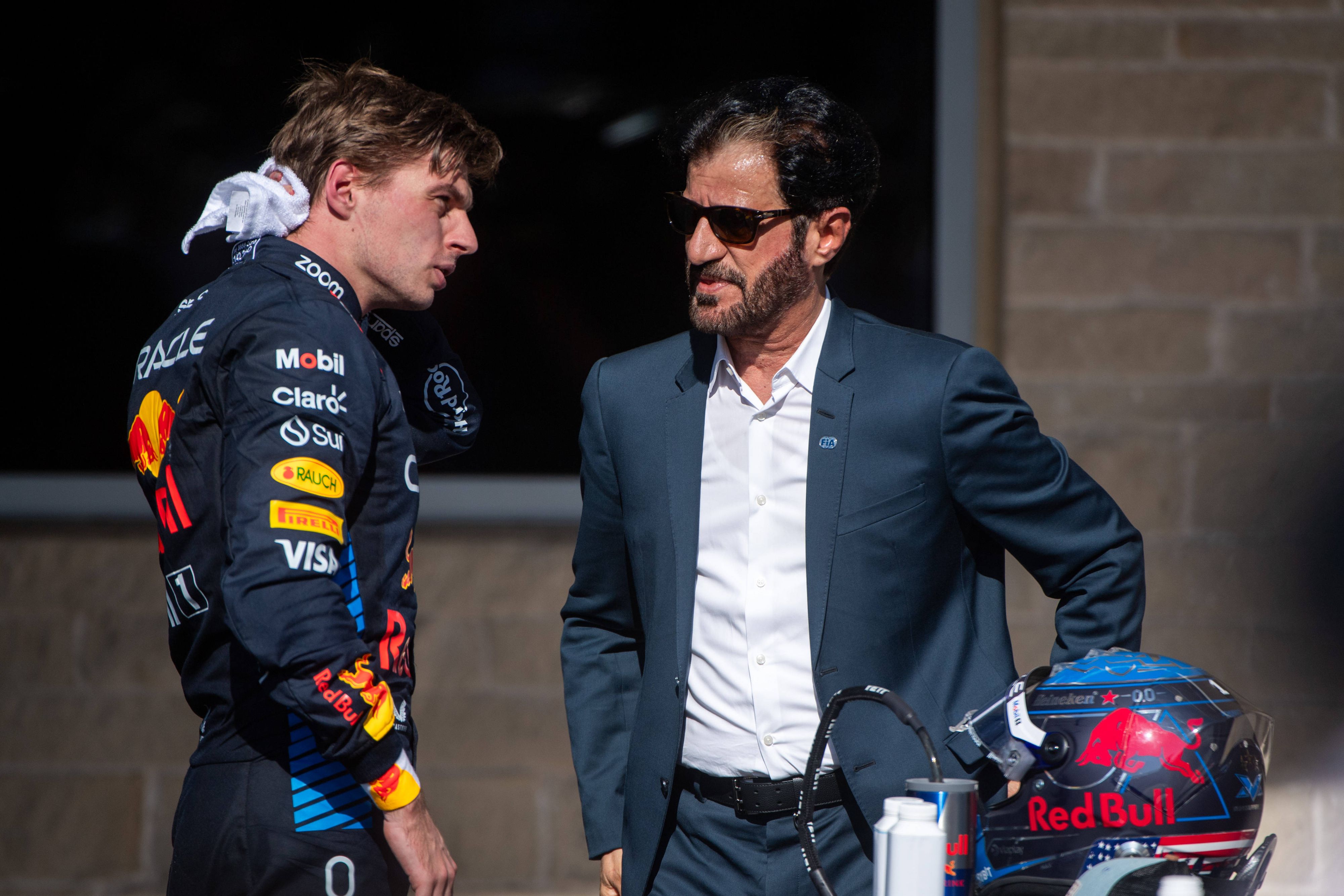 FIA-Präsident Mohammed bin Sulayem (r.) ist kein Fan von Schimpfwörtern.