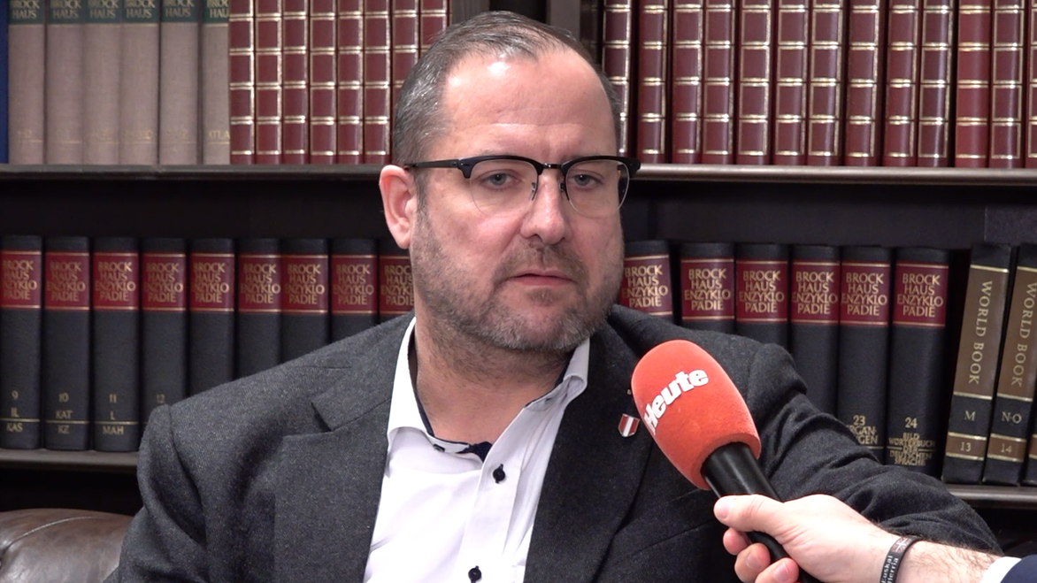 FPÖ-General Christian Hafenecker (FPÖ).