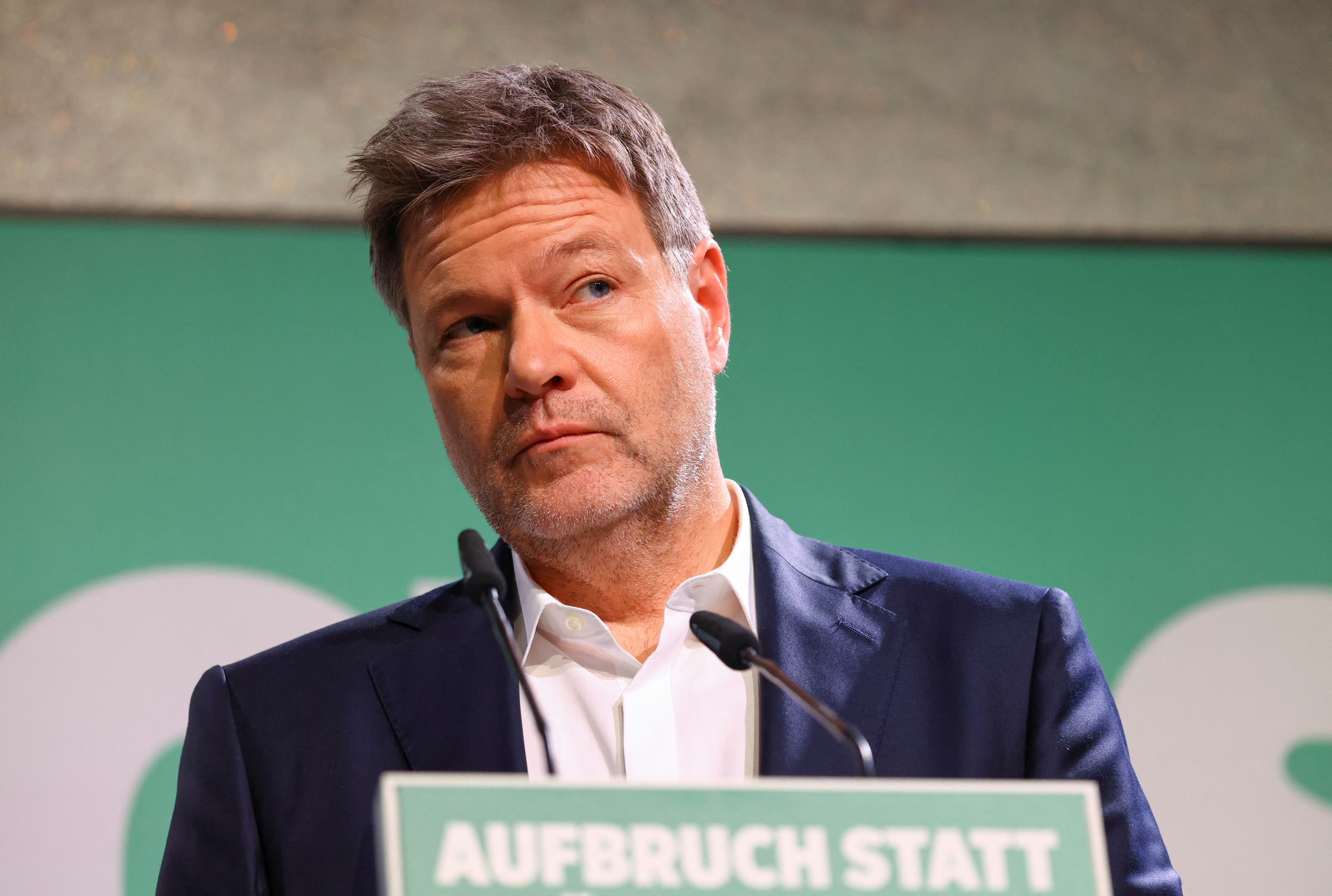 Der frühe grüne Vizekanzler Robert Habeck will sich offenbar neu orientieren.