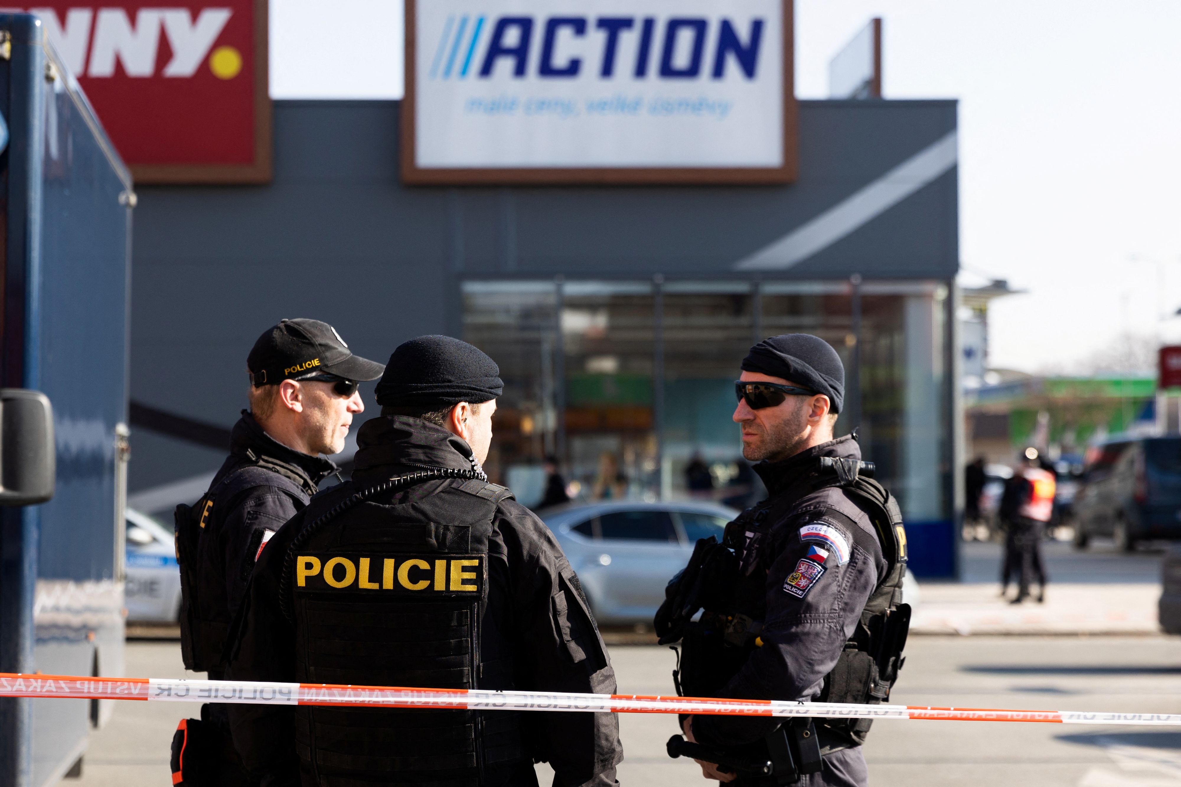 Der Tatort bei Hradec Králové ist weiträumig abgesperrt.