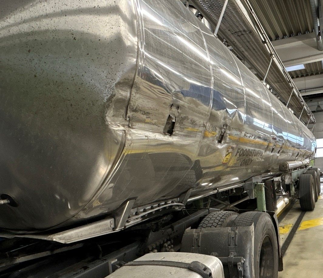 Sattelzug mit schweren technischen Mängeln wurde von der Landesverkehrsabteilung gestoppt.