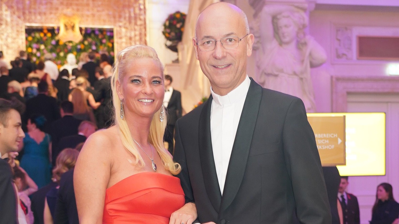 Heute.at - Frauen, Zölibat – Dompfarrer Toni Faber packt aus