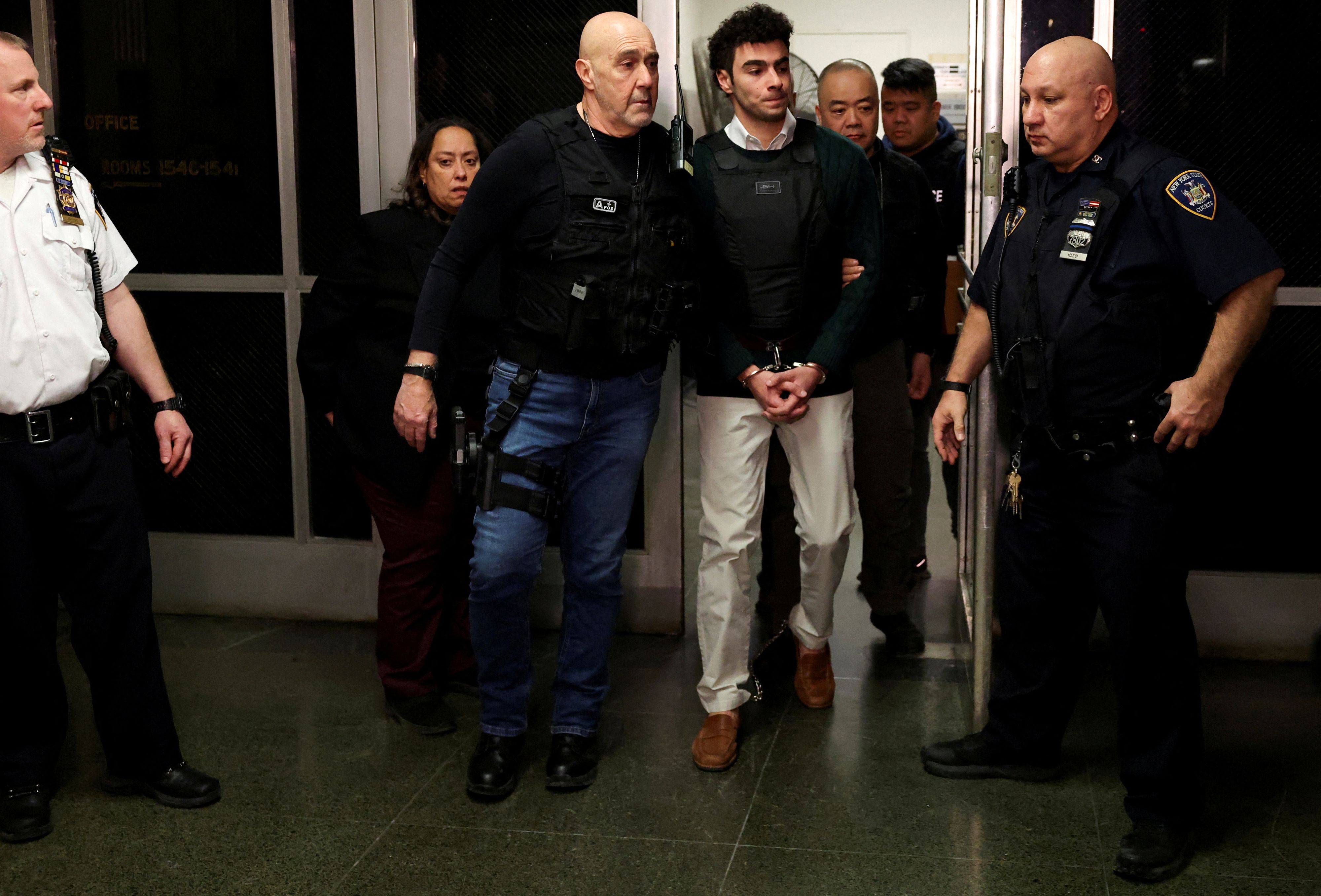 CEO-Killer Mangione am Freitag bei seiner Anhörung vor dem Strafgericht in Manhattan wegen Mordes und Terrorismus.