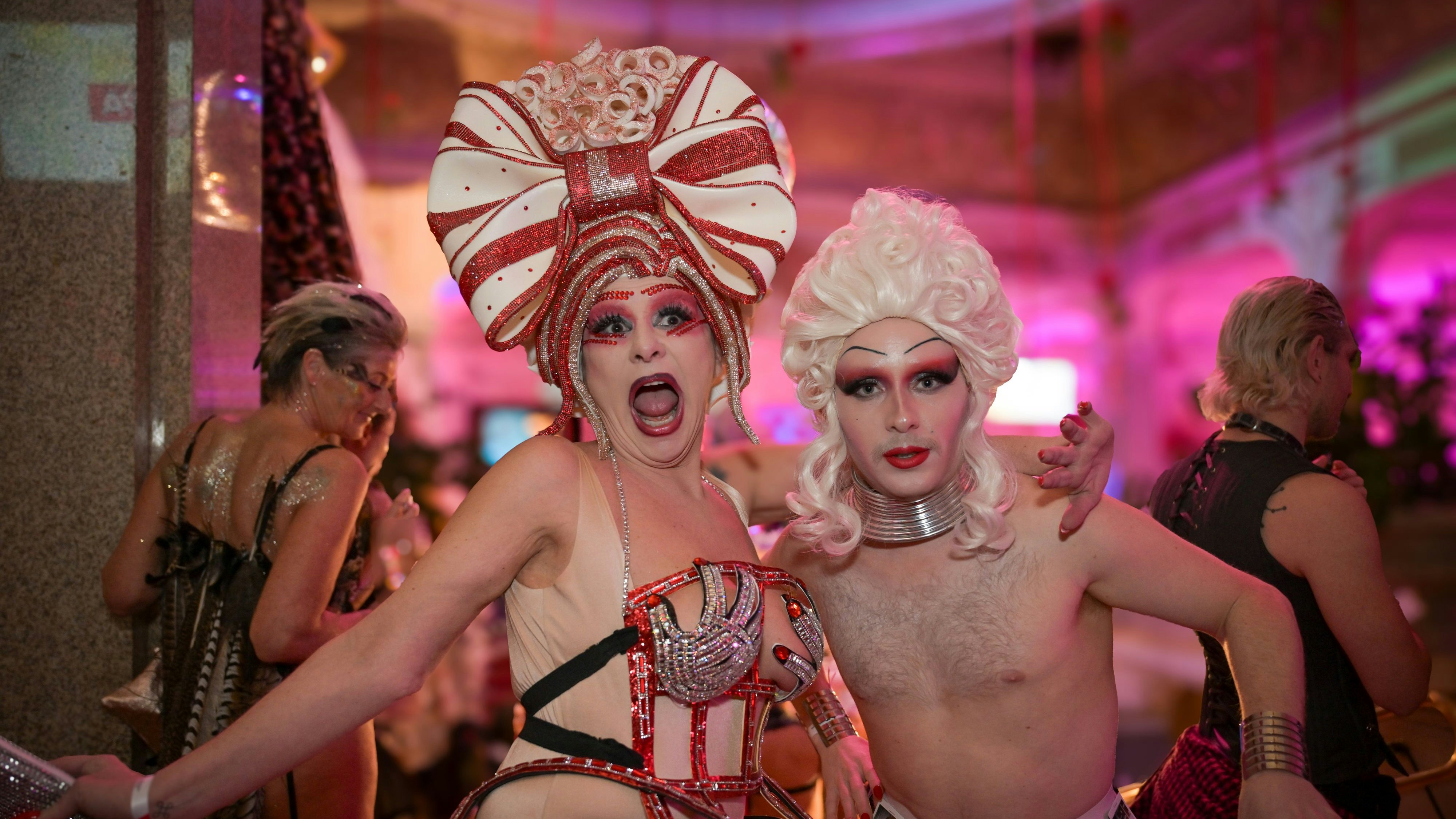 Heute.at - Tuntenball setzt starkes Zeichen für Queer-Community