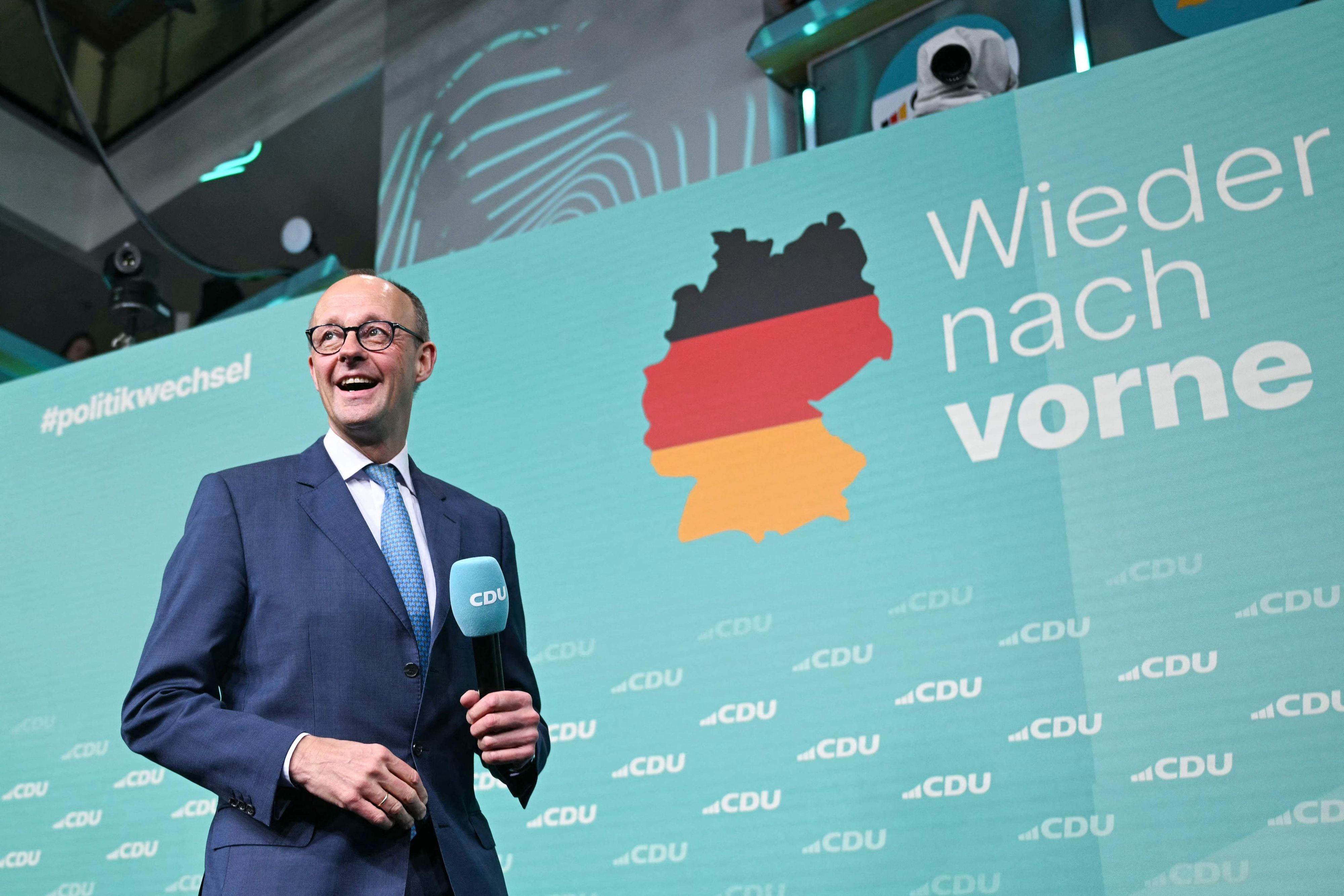 Unions-Kanzlerkandidat Friedrich Merz (CDU) kann sich als Wahlsieger feiern lassen.