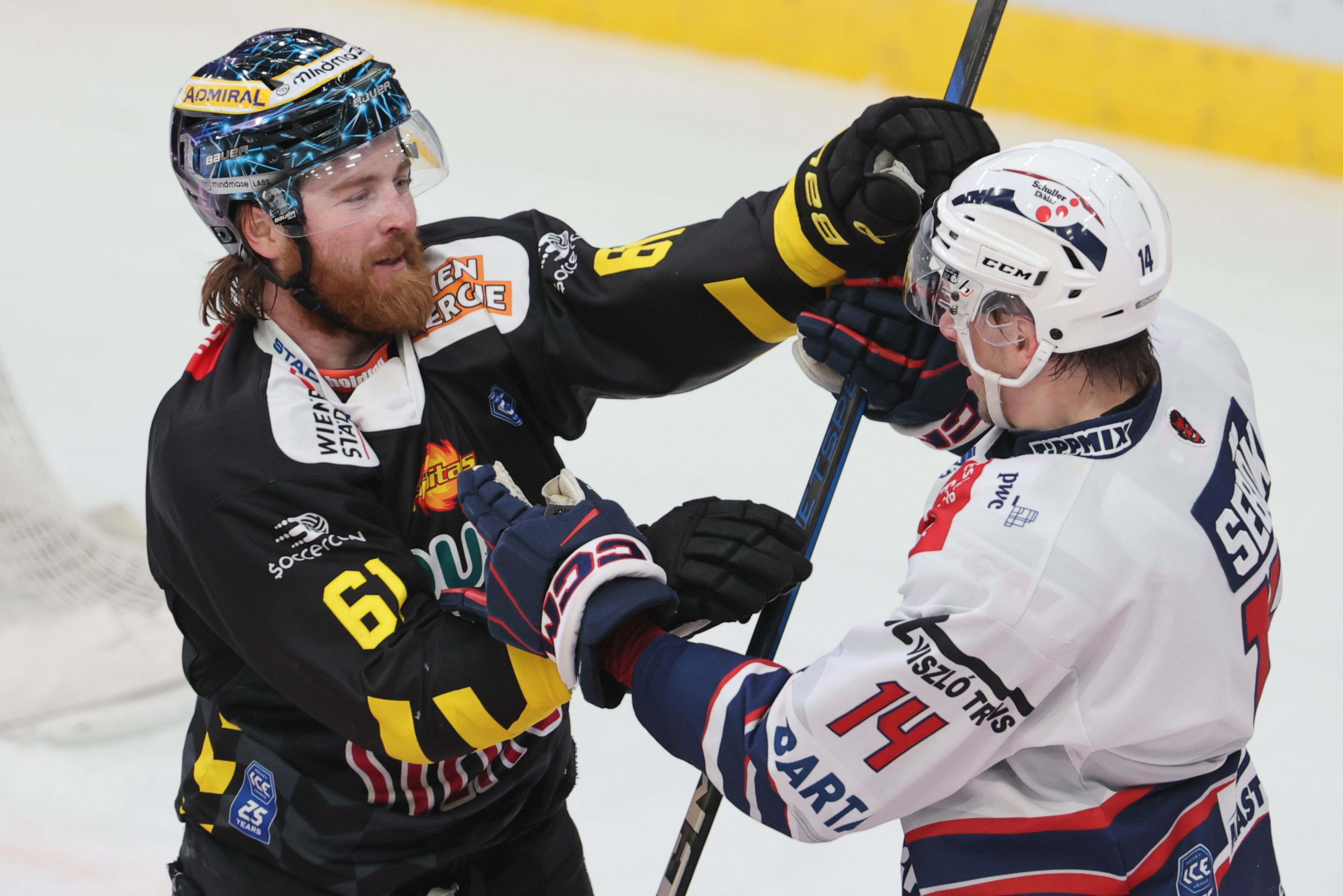 Zane Franklin traf und teilte für die Caps aus.