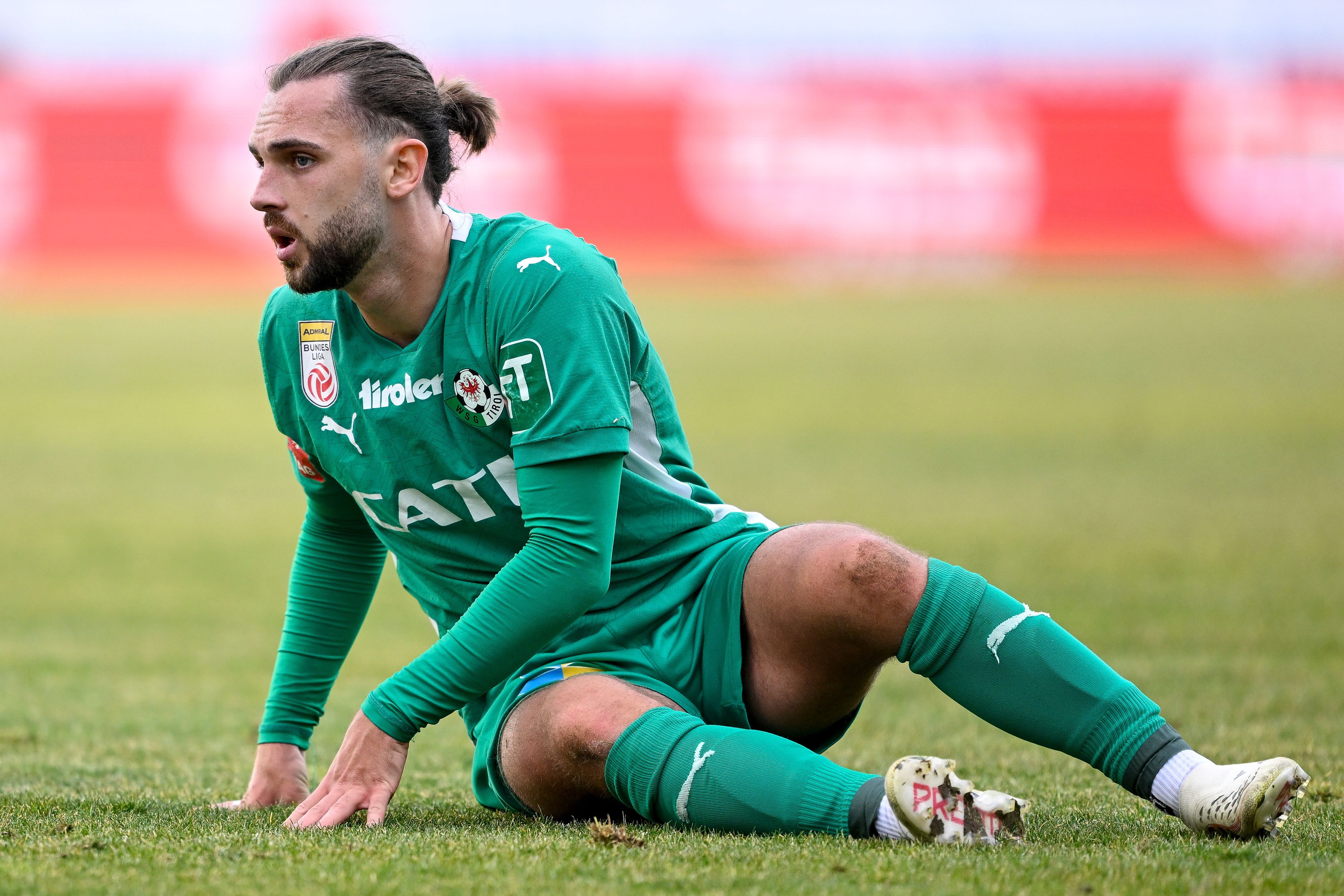 Lukas Sulzbacher fällt lange aus