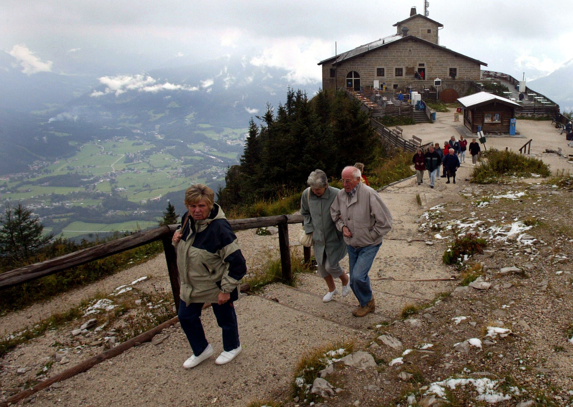 Ein Video auf Social Media behauptet, der ukrainische Präsident Wolodimir Selenski habe das Kehlsteinhaus gekauft. Das Video ist eine Falschmeldung.