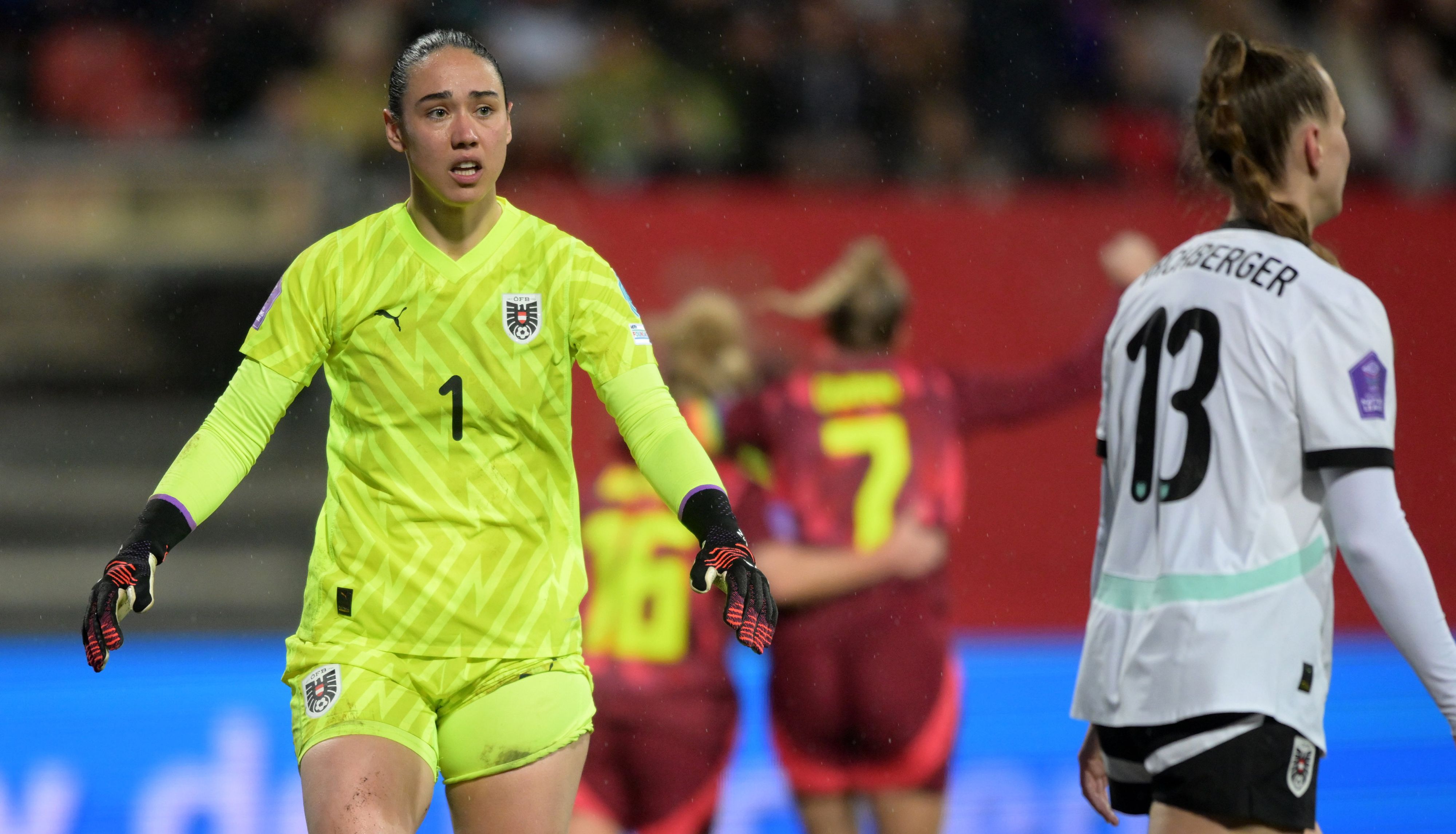 Manuela Zinsberger musste viermal hinter sich greifen.