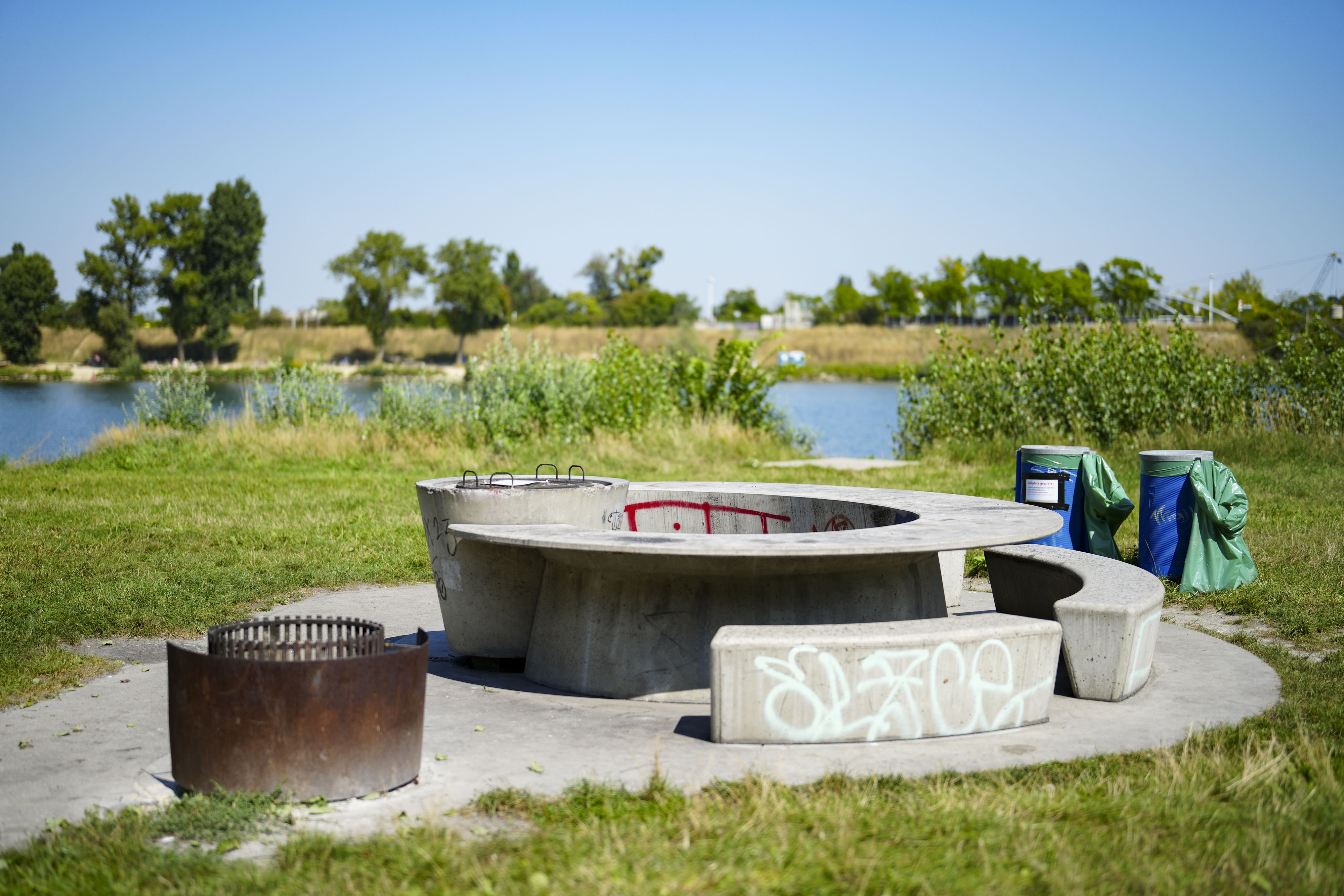 Wer sich wie bisher einfach Dutzende Termine für die Wiener Grillplätze reserviert, für den wird es jetzt ganz schön teuer.