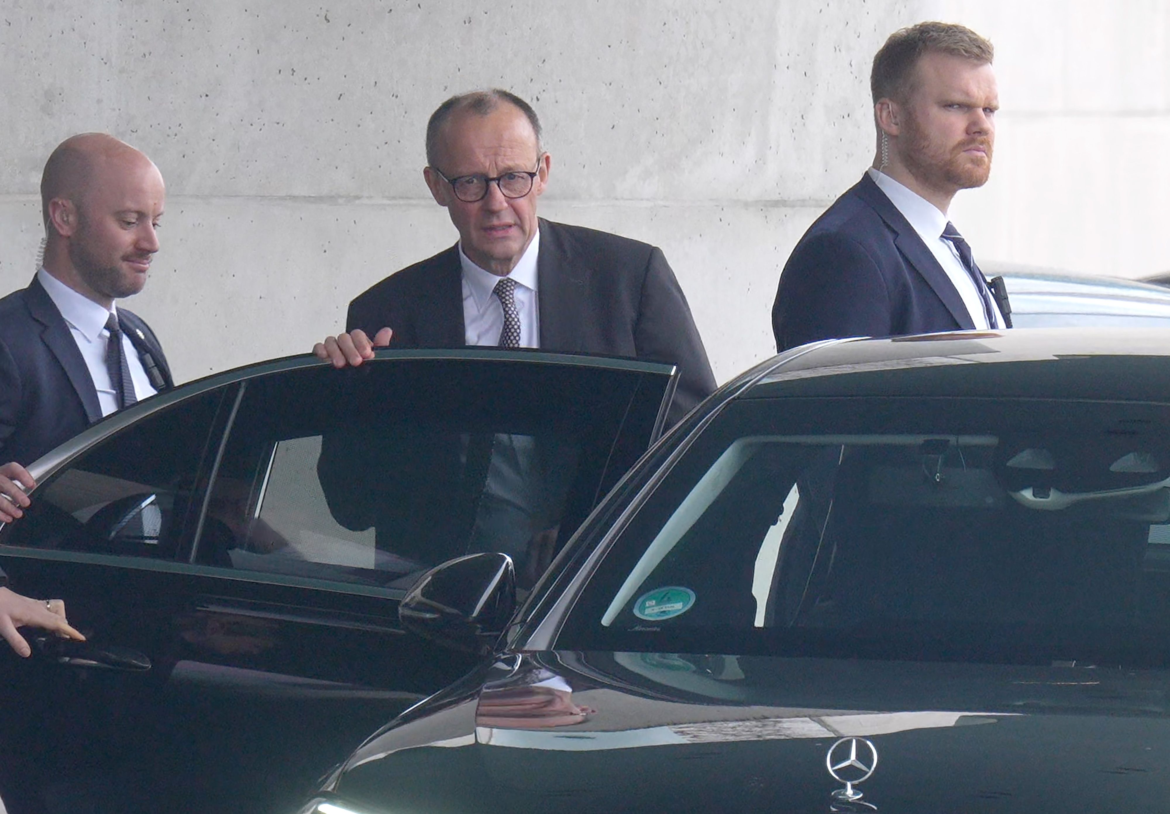 Heute.at - 200 Milliarden-Sofortpaket: Merz will Armee aufrüsten